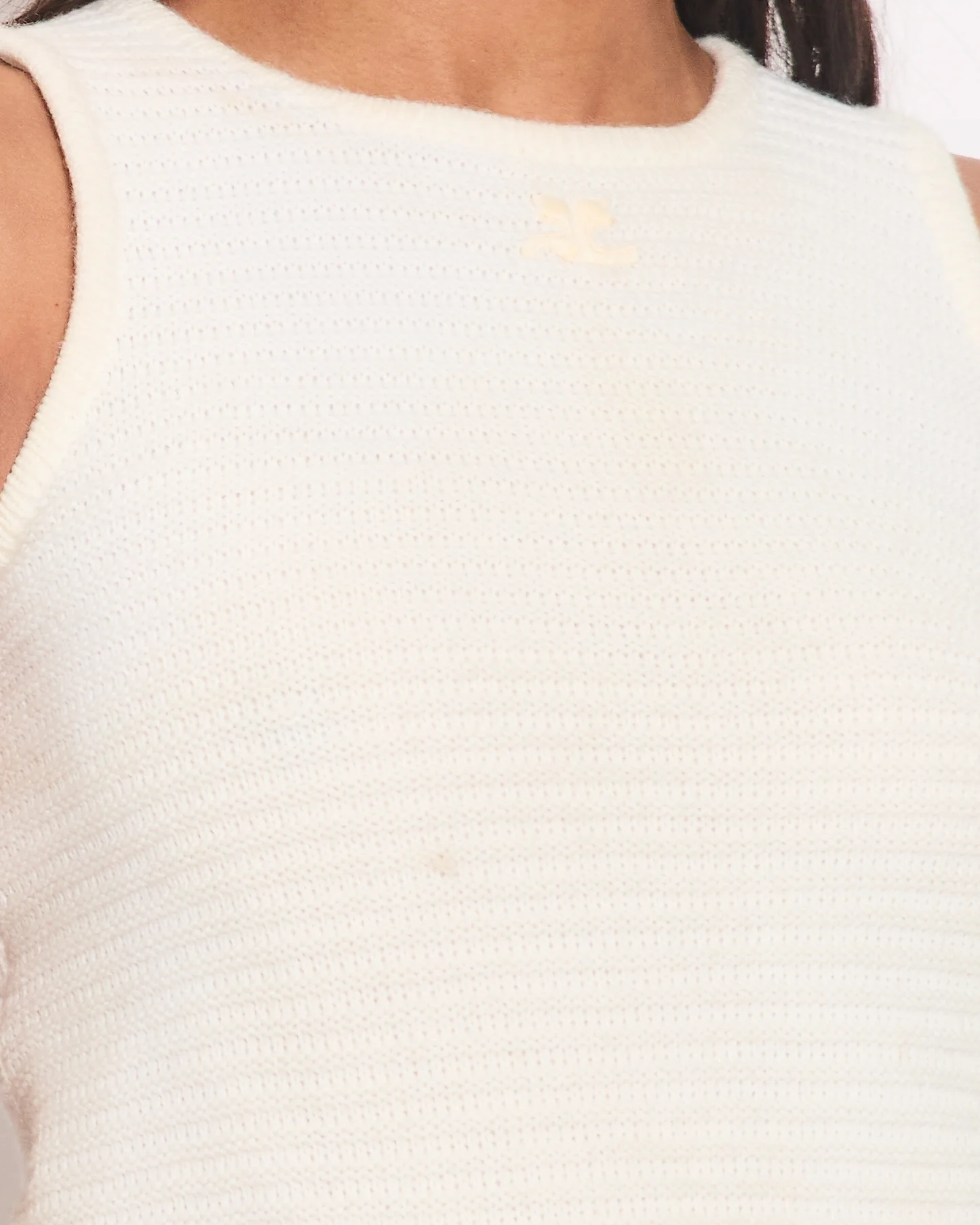 Courreges Vintage Cream Knit Sleeveless Top With Logo Embroidery Detail Size S (UK 8) - Image 3