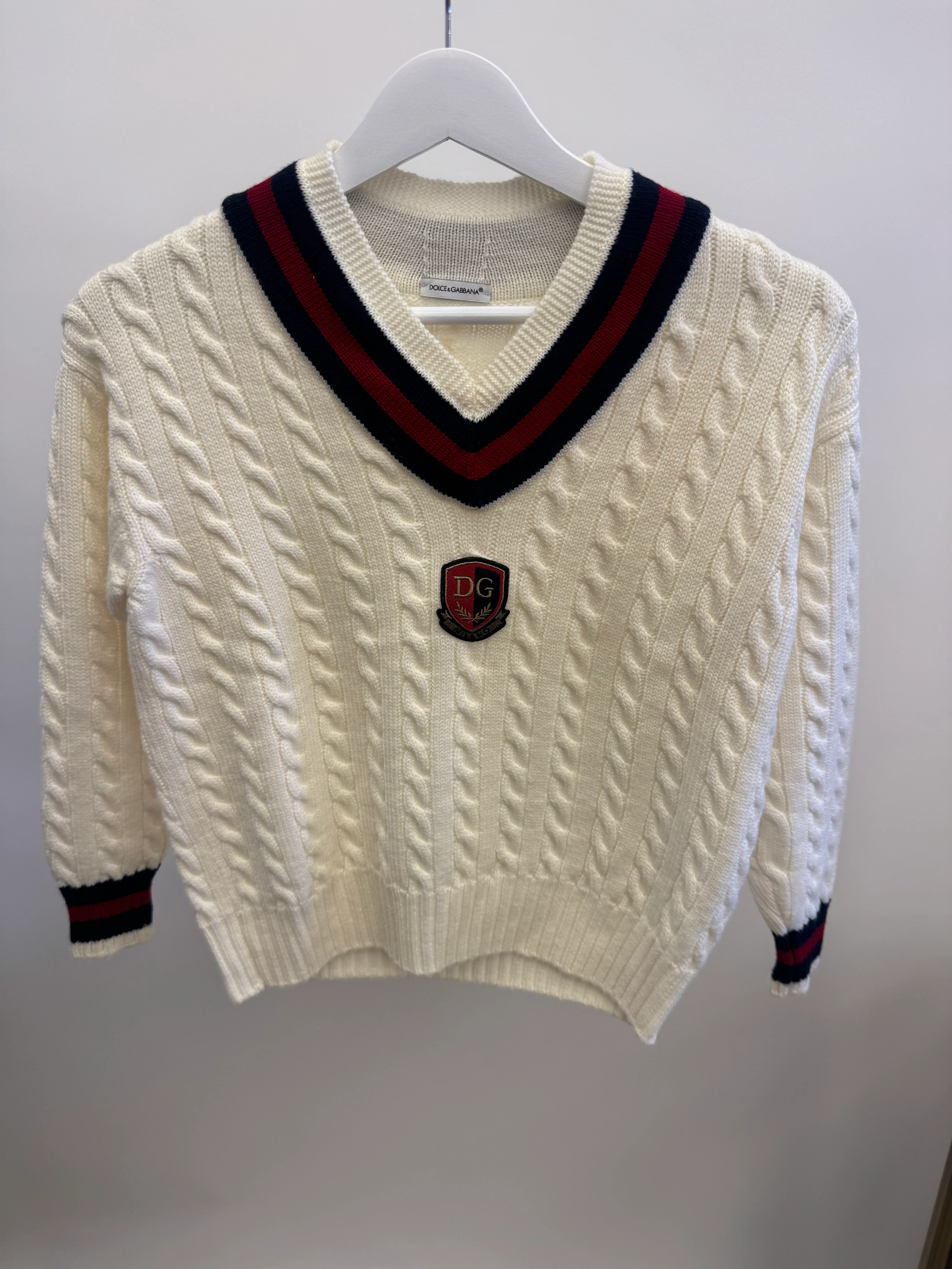Dolce & Gabbana Kids Cream Wool Cableknit Jumper with Logo Embroidered Patch Size 7/8 years RRP £350 - Image 3