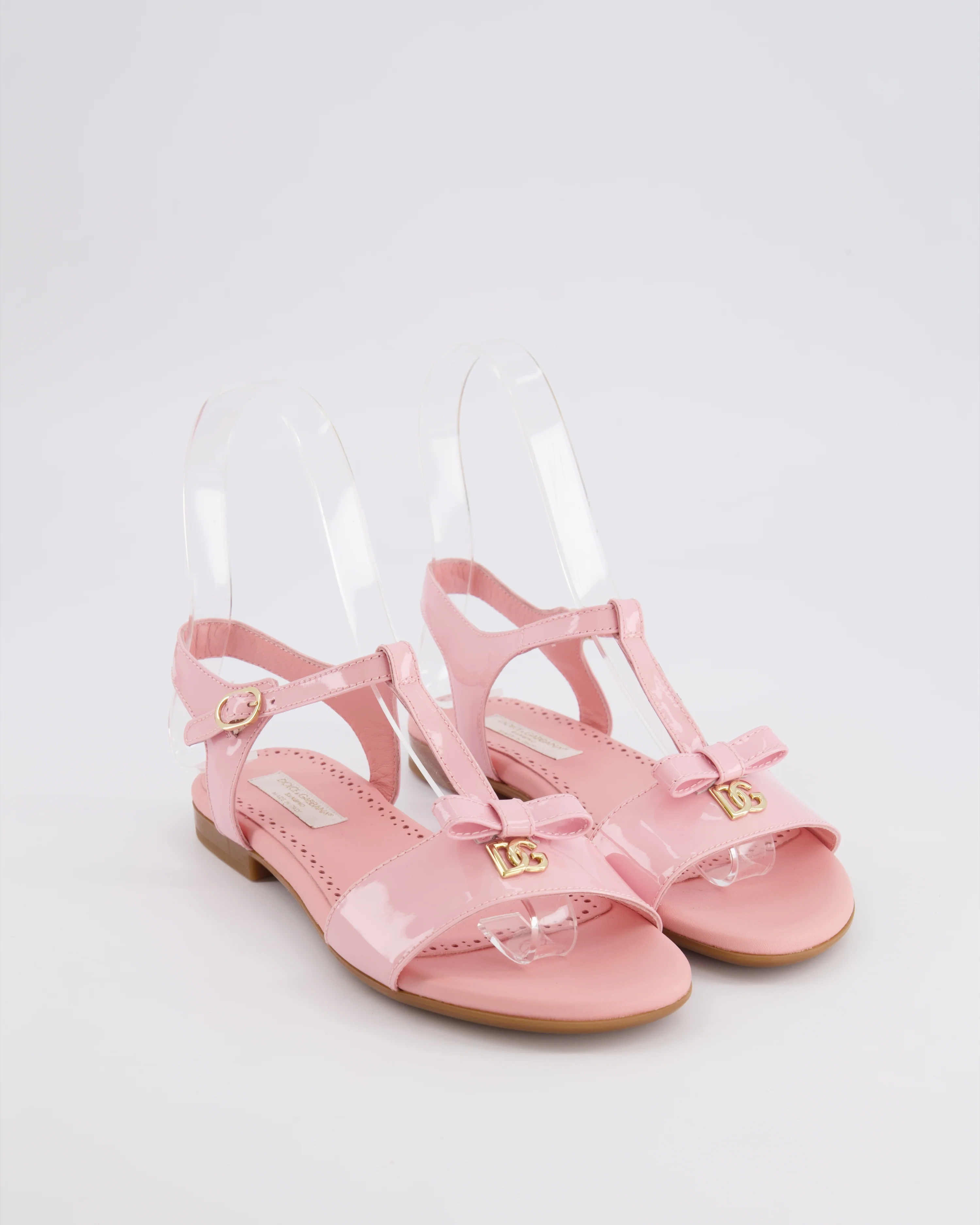 Dolce & Gabbana Kids Pink Patent Leather Sandals with Gold Logo Size 33 RRP £335 - Image 2