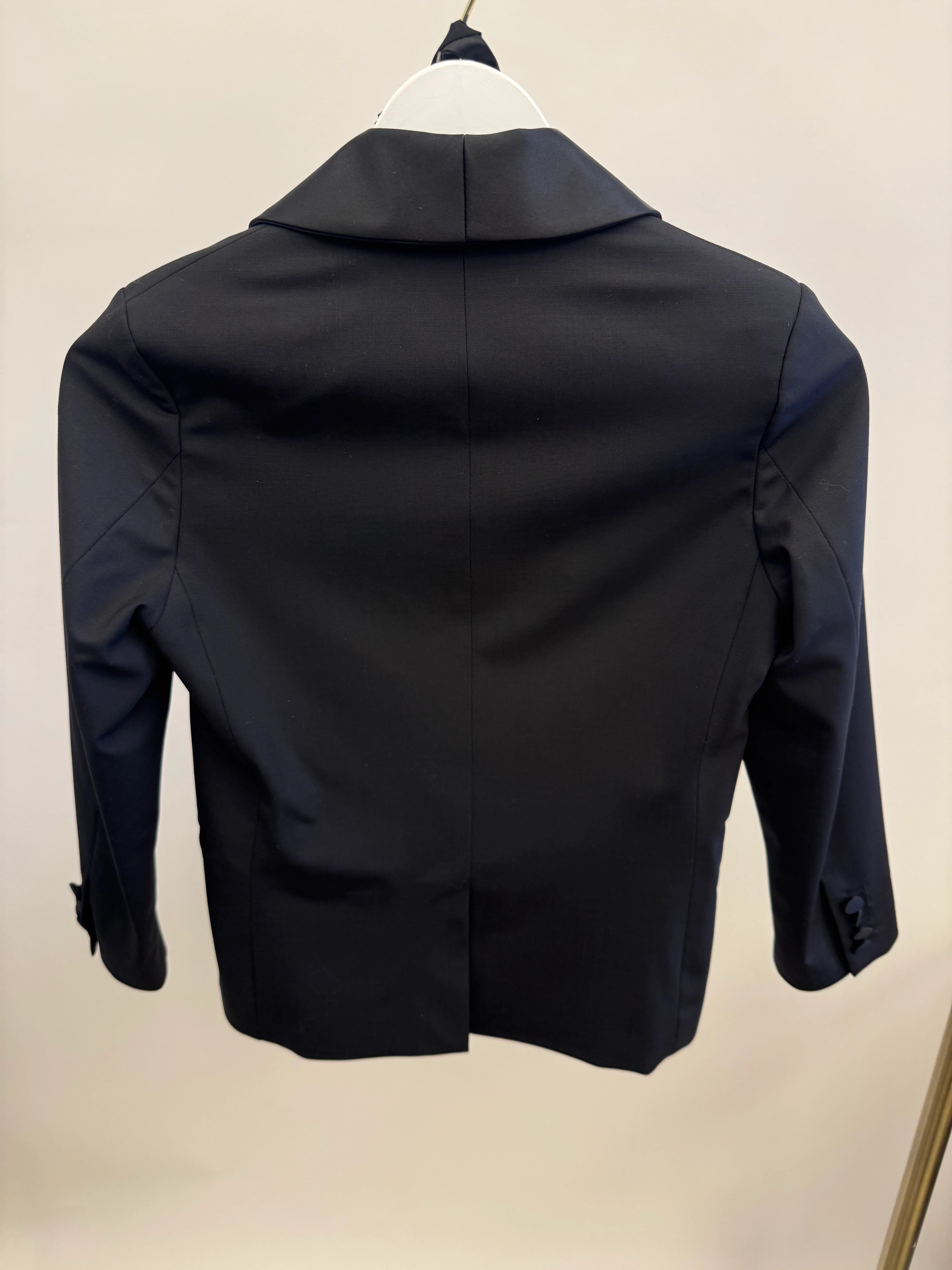 Elie Saab Kids and Multibrand Black Satin Jacket, Trousers, Waistband and Bow Tie Tuxedo Set Size 10 years - Image 4