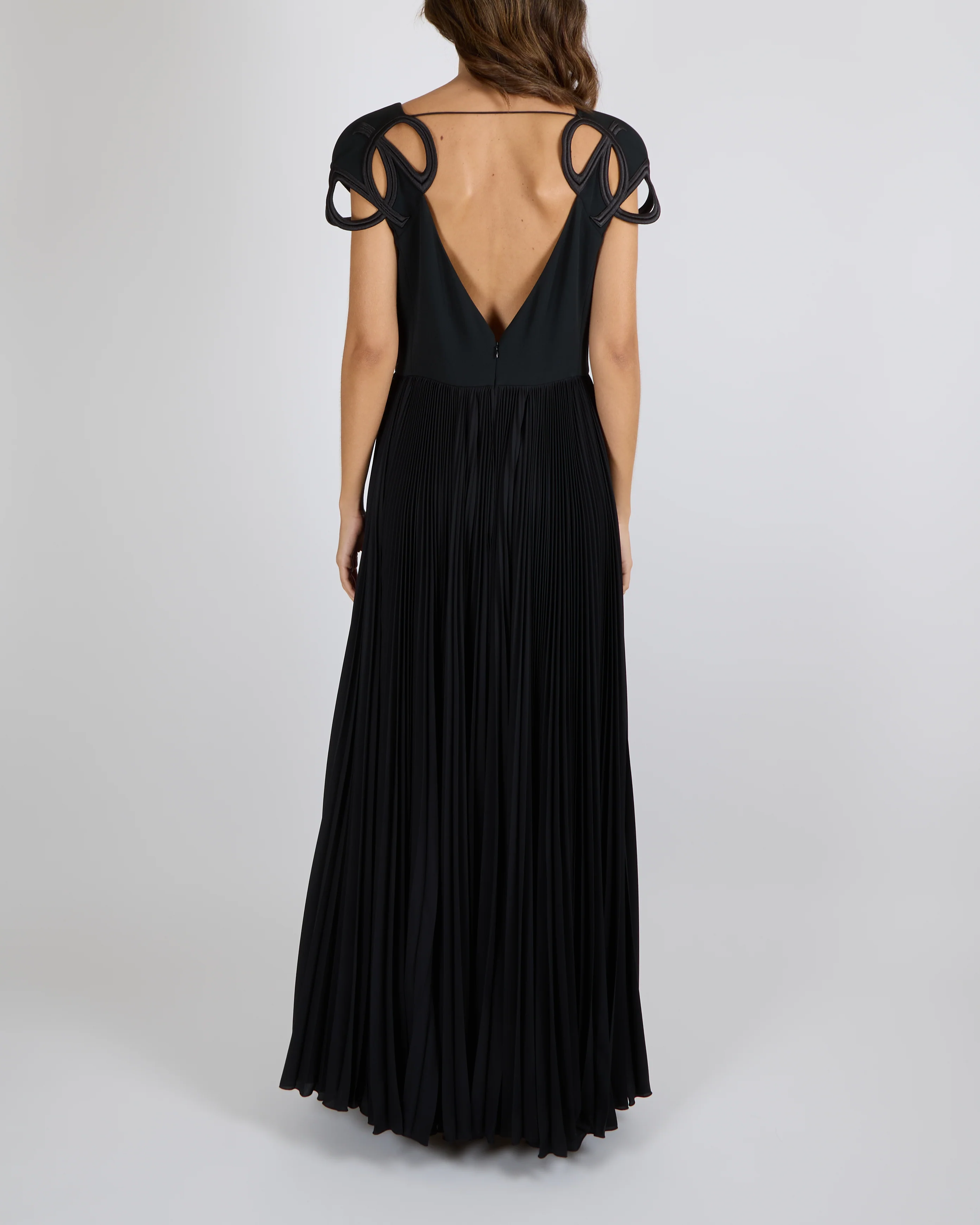 Elie Saab Pre-Fall 2024 Black Sleeveless Gown with Structural Straps and Pleated Skirt Size FR 42 (UK 14) - Image 5