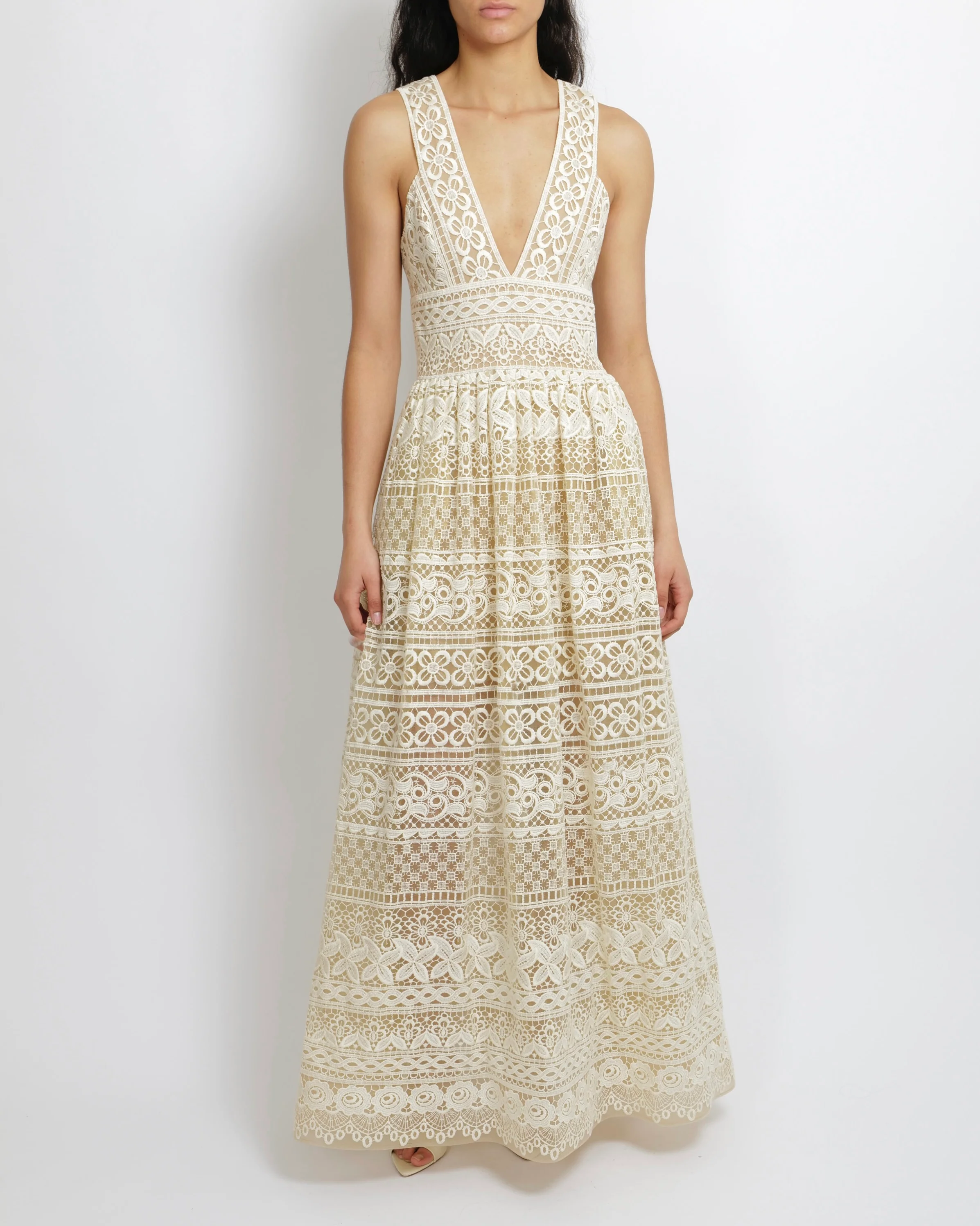 Elie Saab Resort 2016 Ivory and Beige Embroidered Lace Sleeveless Gown with V-Neck Detail Size FR 38 (UK 10)