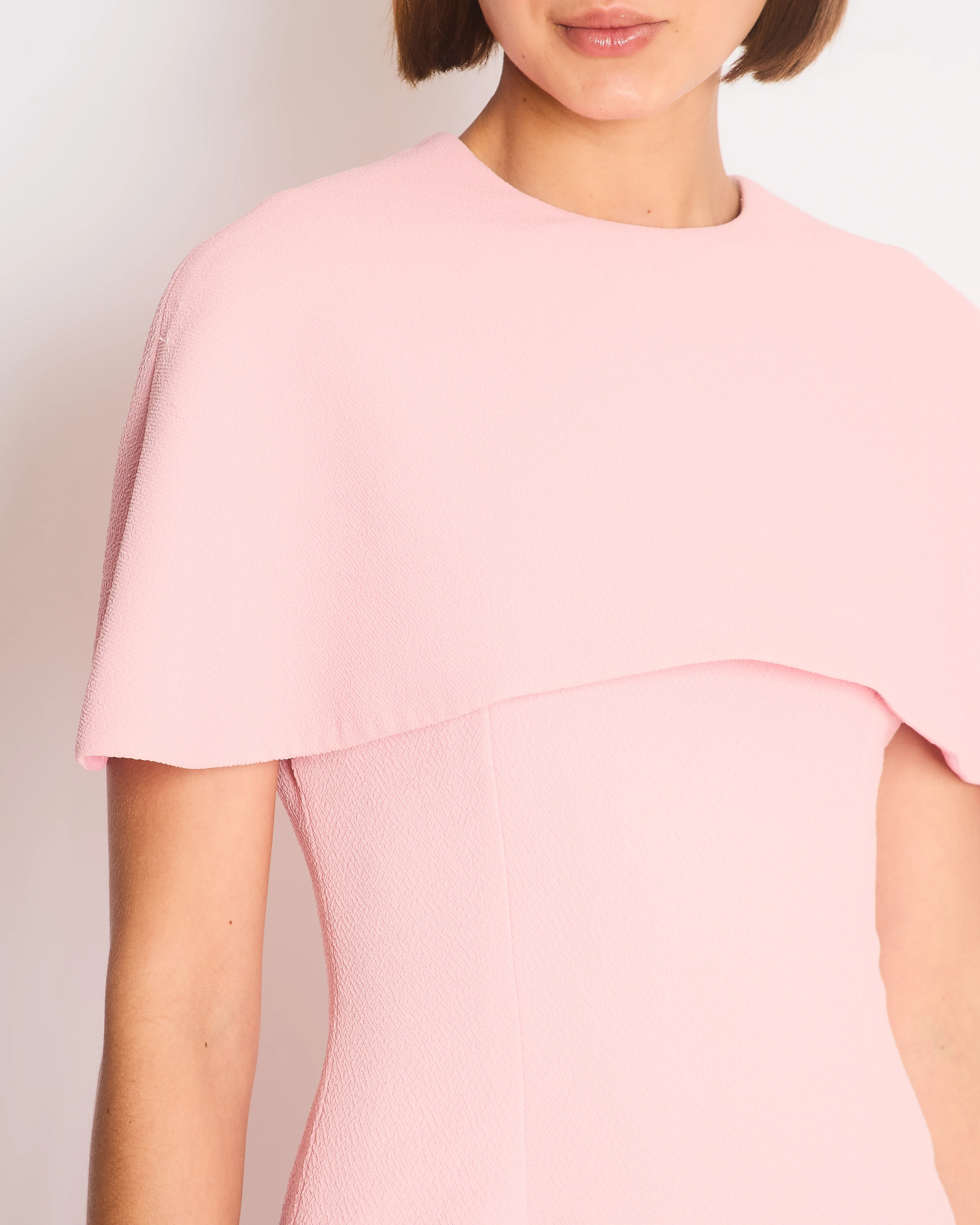 Emilia Wickstead Light Pink Crepe Maxi Dress with Cape and Split Detail Size FR 36 (UK 8) - Image 4