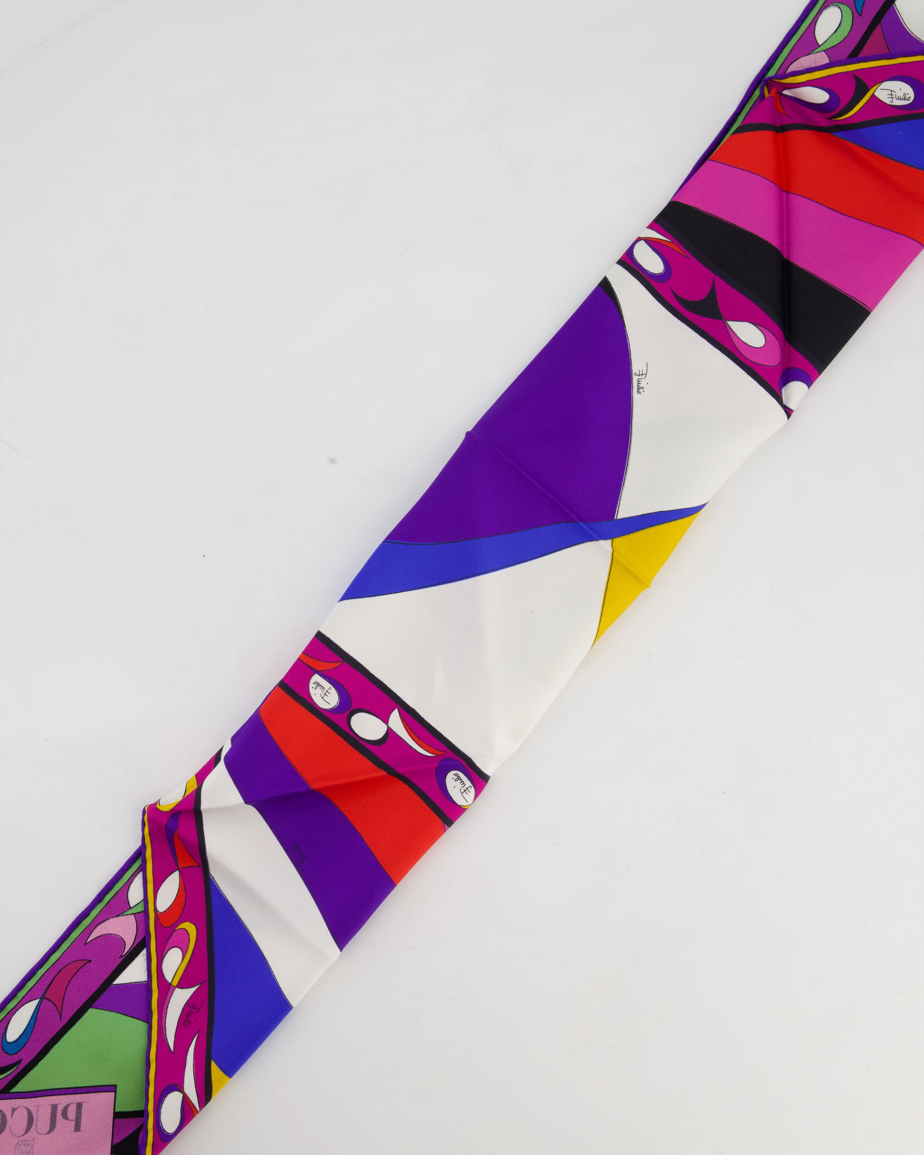 Emilio Pucci Multi-Colour Pesci Print Reversible Silk Triangle Scarf Size 130cm x 135cm - Image 6
