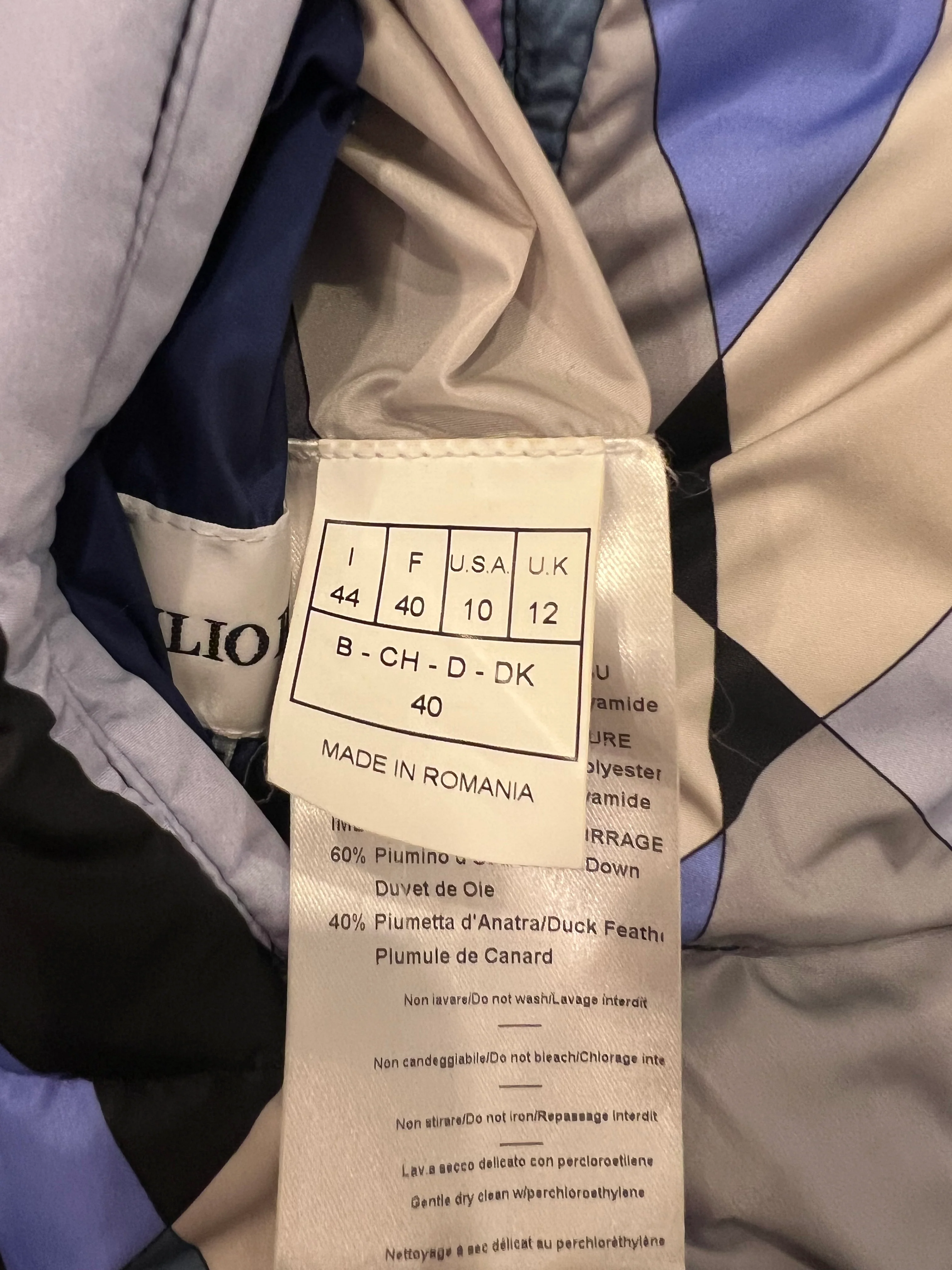 Emilio Pucci Purple and Multi-Colour Reversible Sleeveless Puffer Jacket with Abstract Pattern Size IT 44 (UK 12) - Image 4