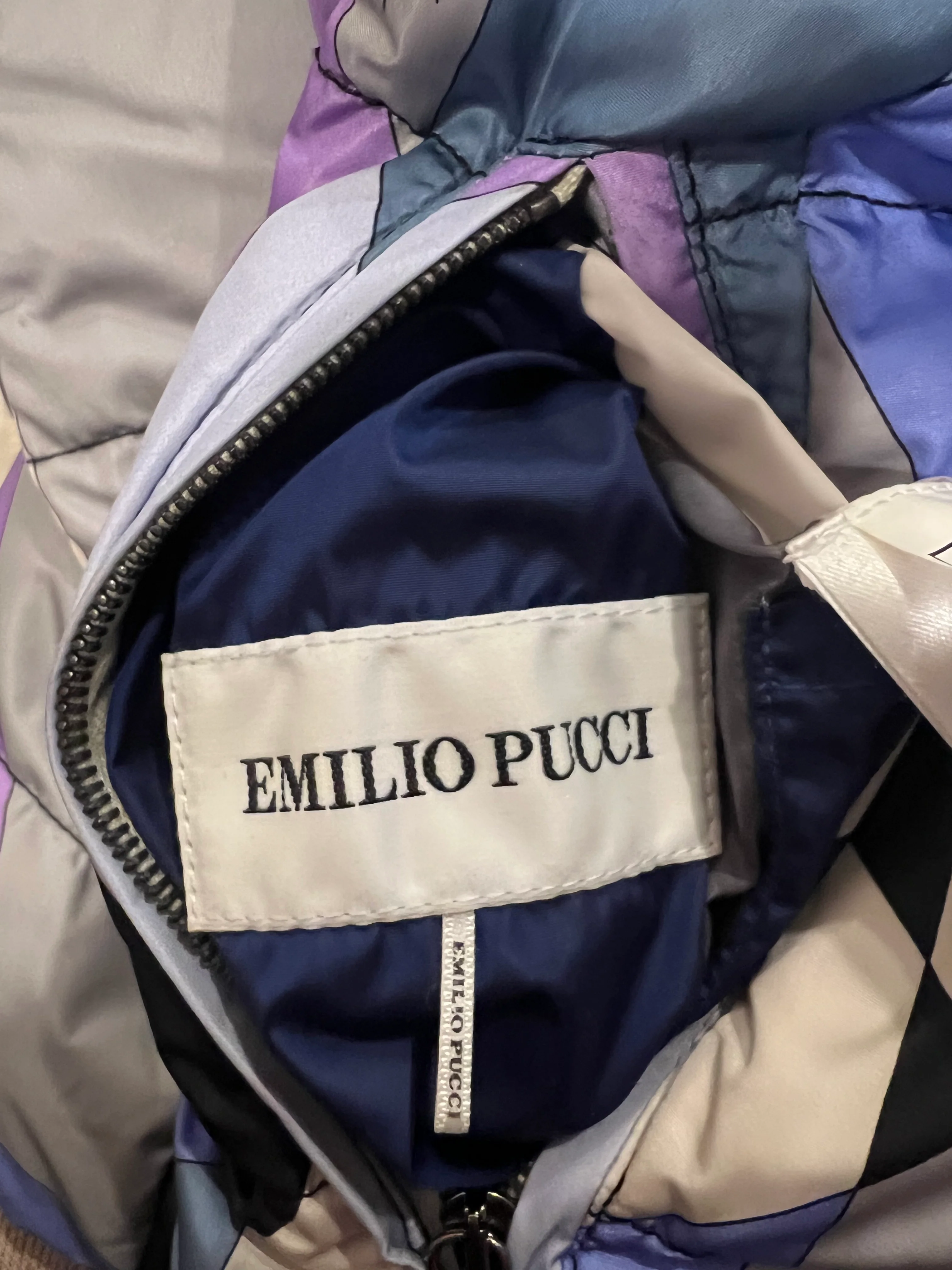 Emilio Pucci Purple and Multi-Colour Reversible Sleeveless Puffer Jacket with Abstract Pattern Size IT 44 (UK 12) - Image 8