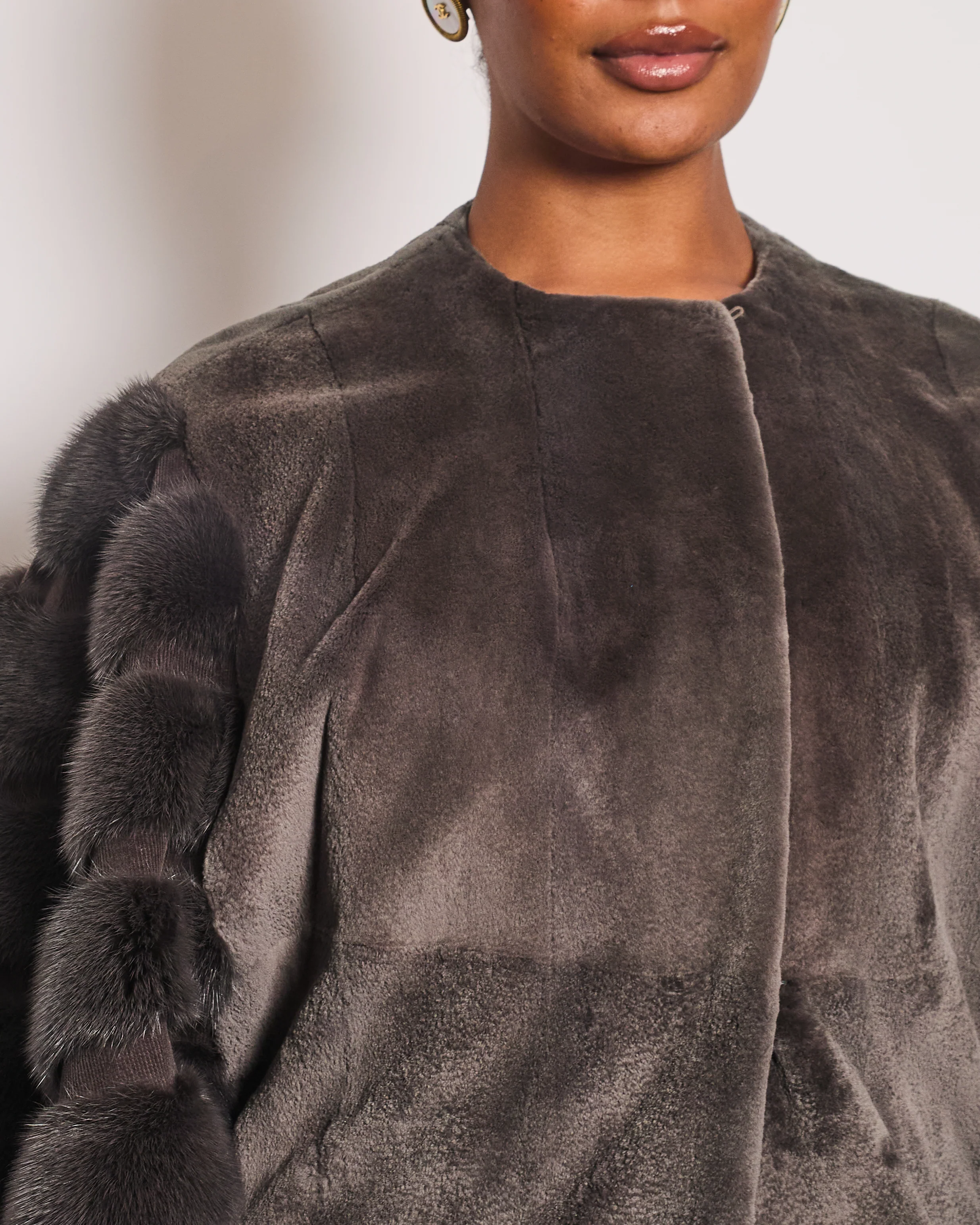 Exclusive M Grey Sheared Mink Jacket with Cropped Sleeve Detail Size IT 44 (UK 12) - Image 3