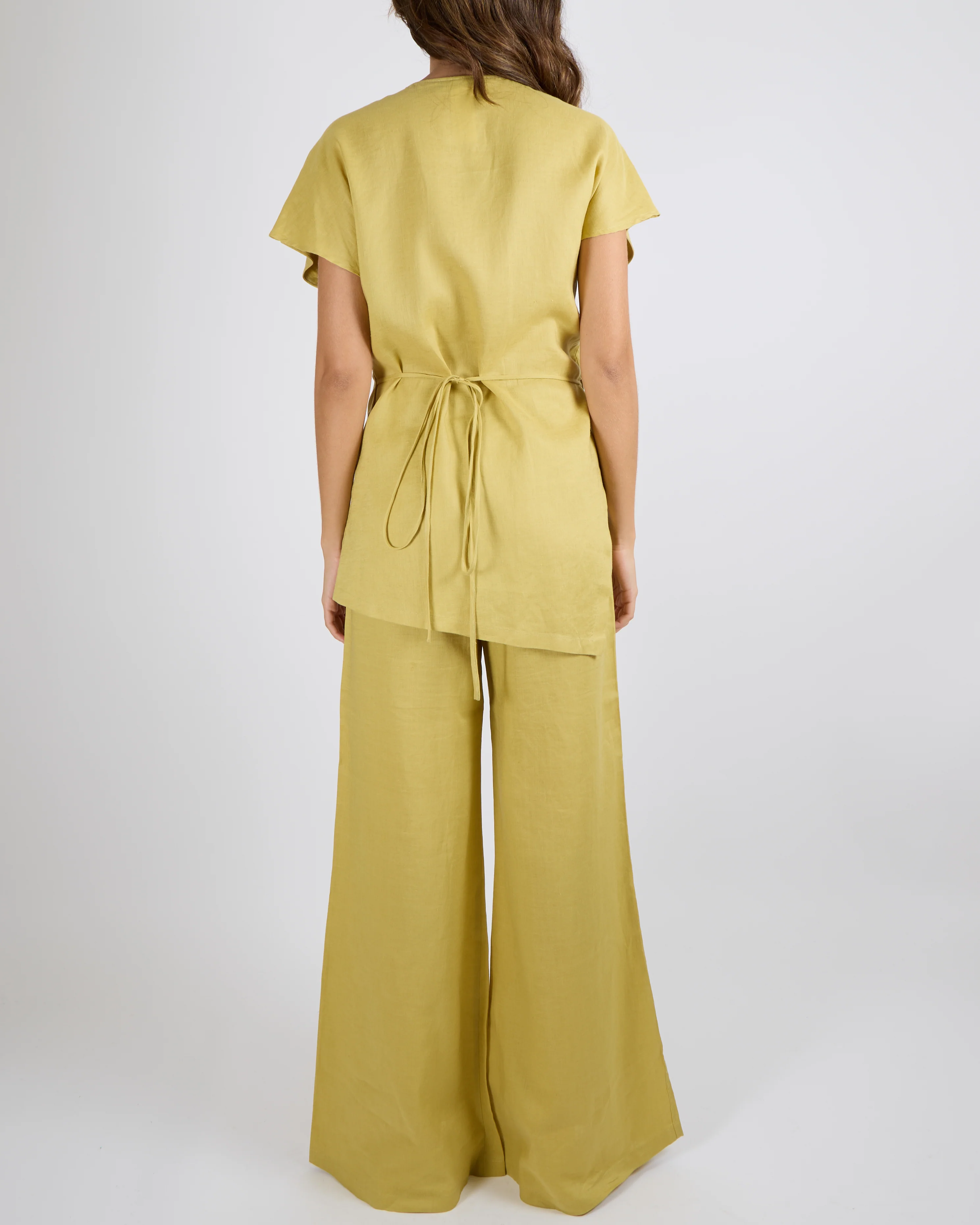 Fabiana Filippi Light Green Linen Short-Sleeve Top and Trousers Set Size XS/L (UK 8/14) - Image 3