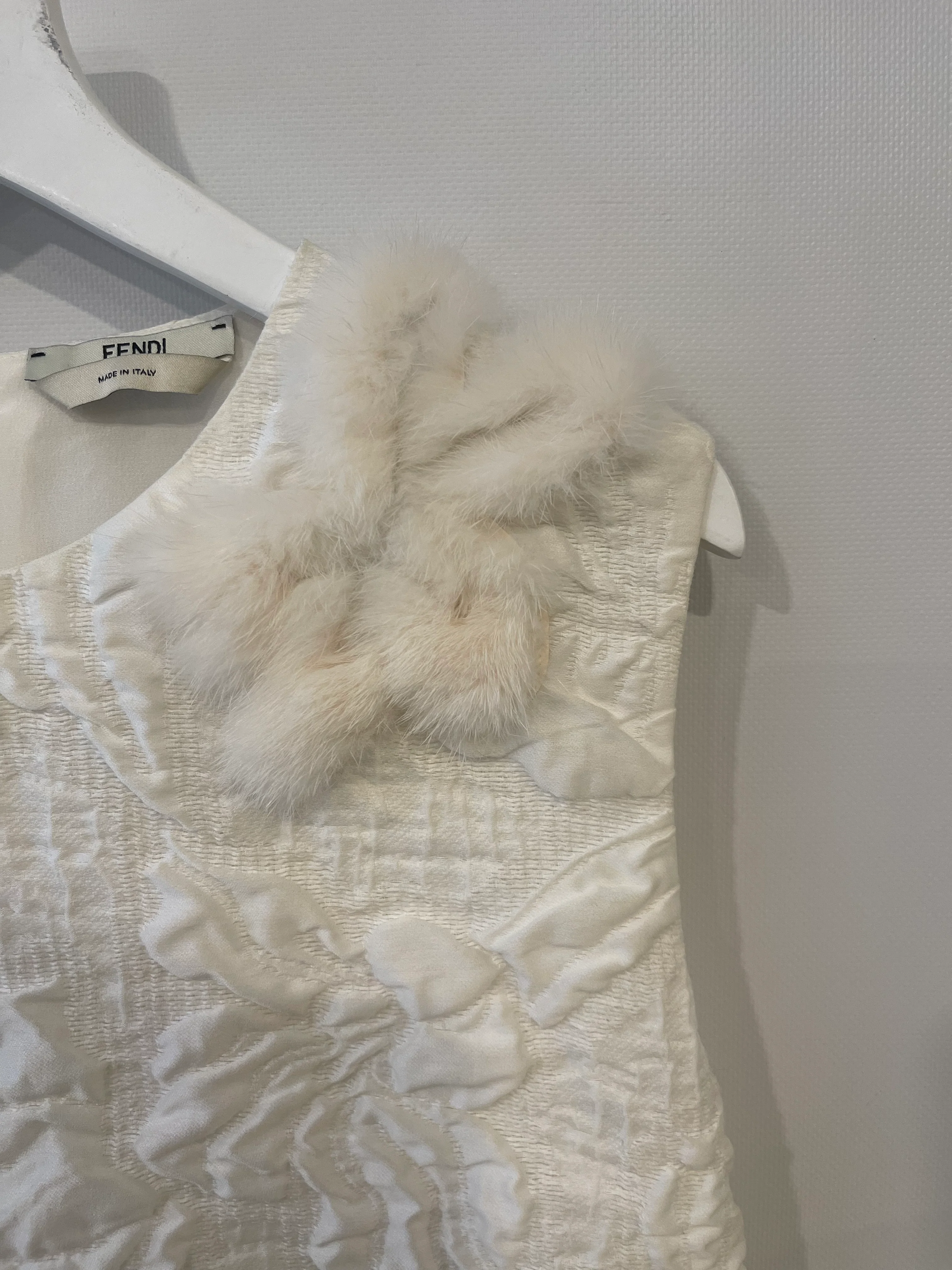 Fendi Pearl White Textured Sleeveless Dress with Mink Fur Detailing Size IT 42 (UK 10) - Image 10