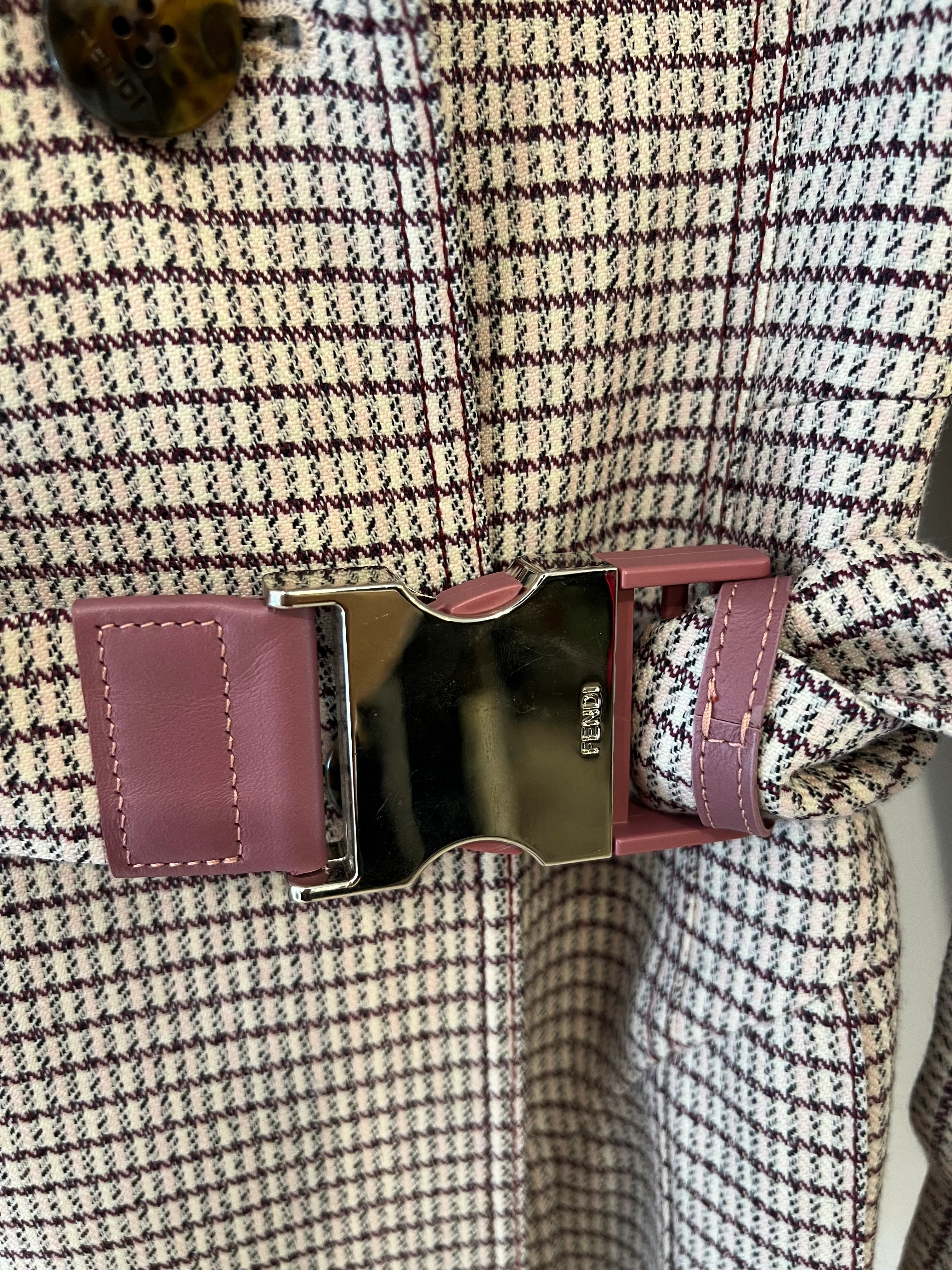 Fendi Red and Pink Micro Houndstooth Belted Jacket with Brown Tortoise Shell Logo Buttons Size IT 38 (UK 6) - Image 12