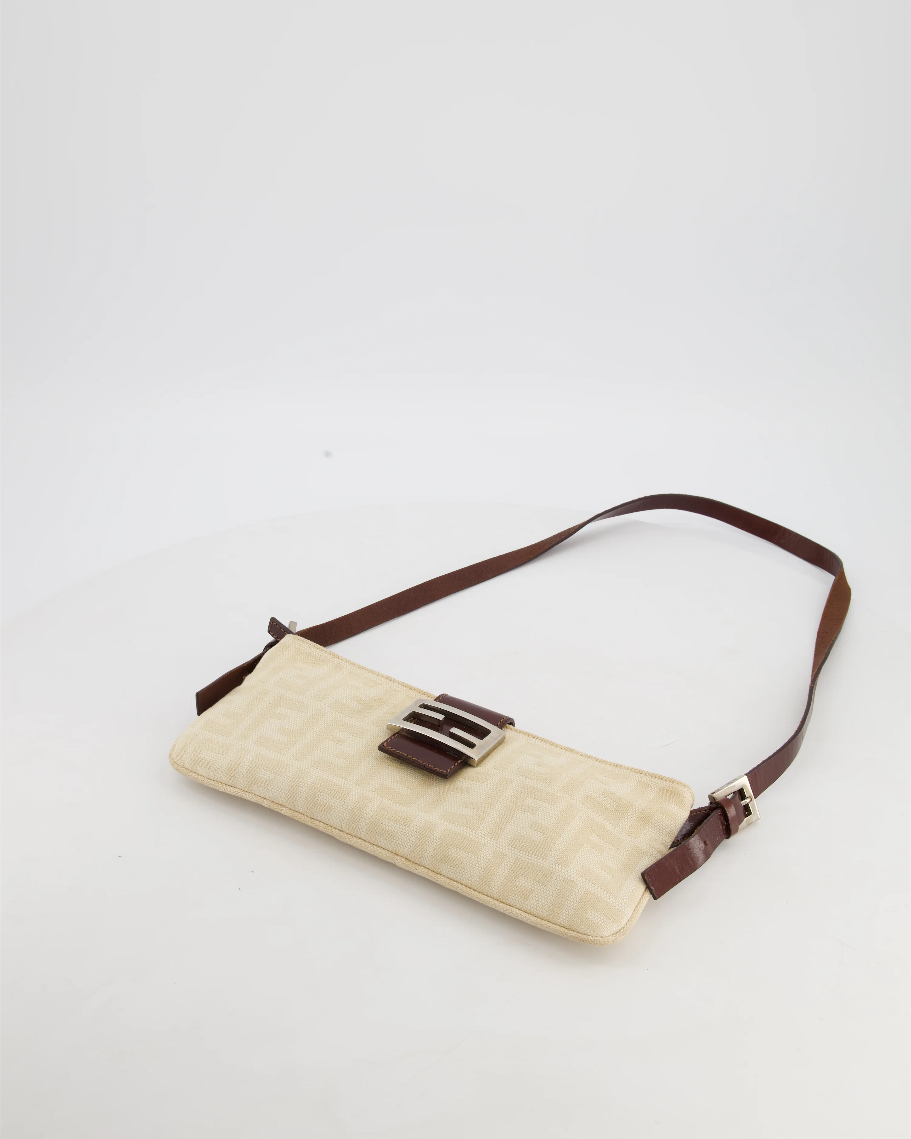 Fendi Vintage Cream Zucca Canvas Baguette Bag with Silver Hardware - Image 14