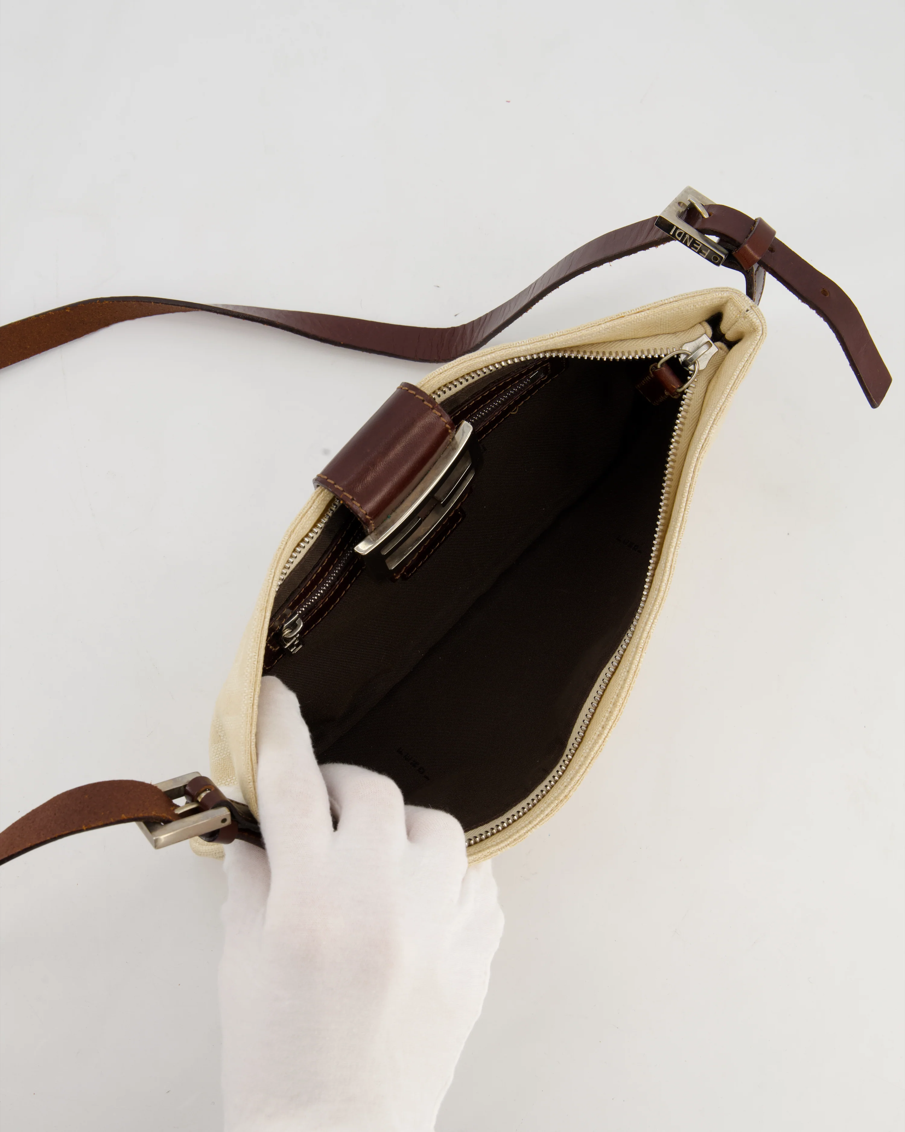 Fendi Vintage Cream Zucca Canvas Baguette Bag with Silver Hardware - Image 15