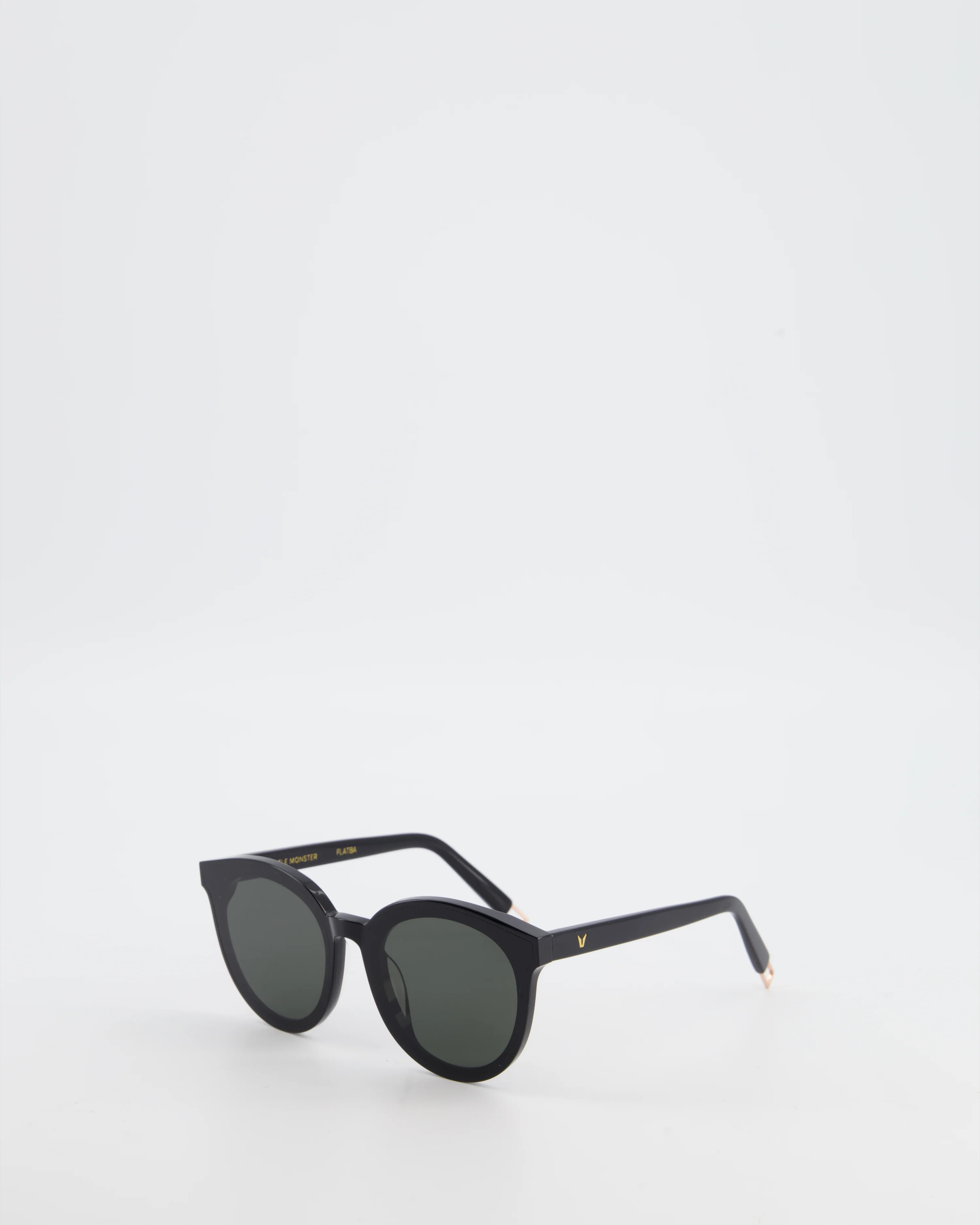 Gentle Monster Black Cat-Eye Sunglasses - Image 8