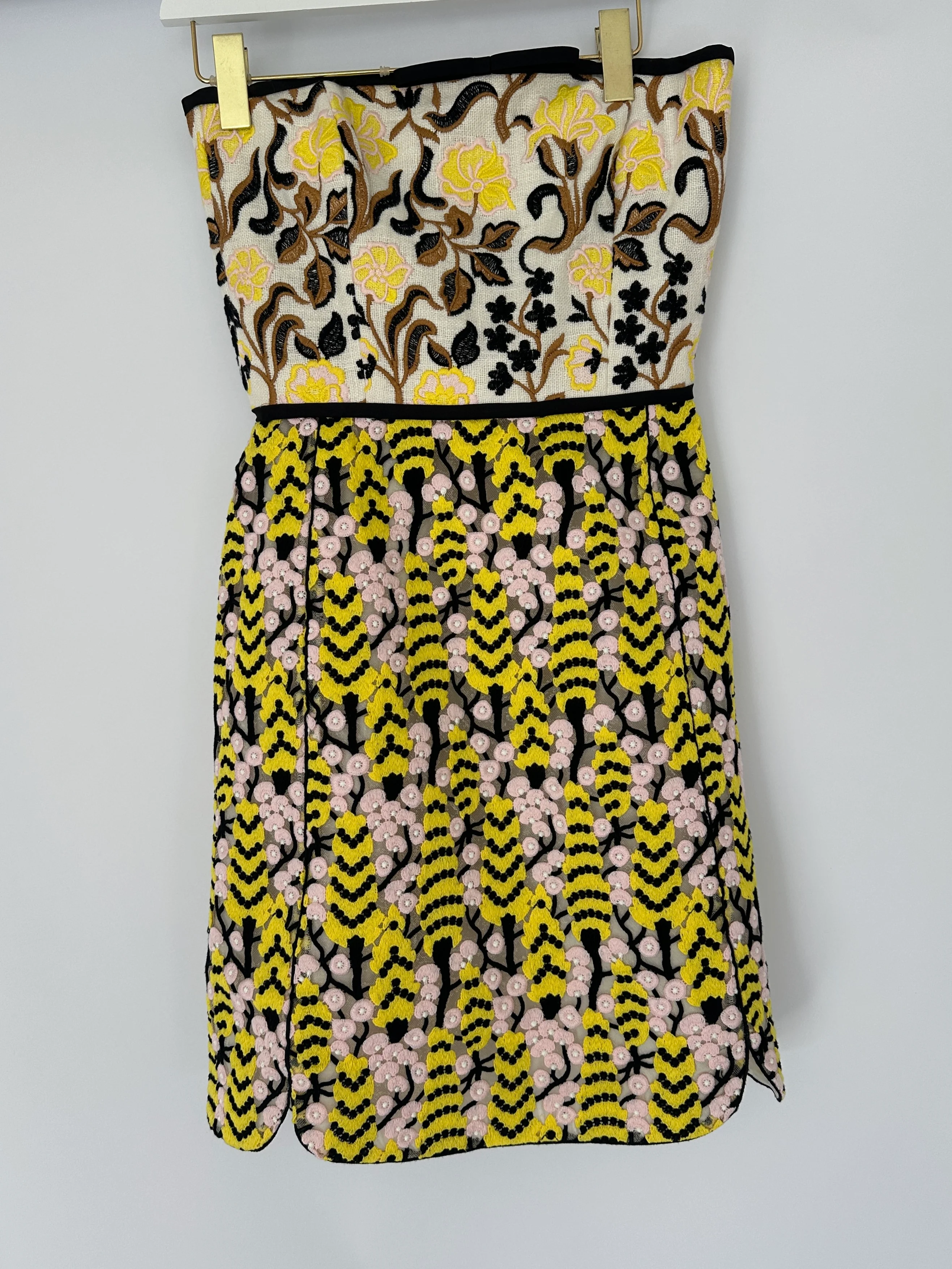 Giambattista Valli Lace & Floral Embroidery Yellow, Pink, Black Strapless Mini Dress size IT 40 (UK 8) - Image 11