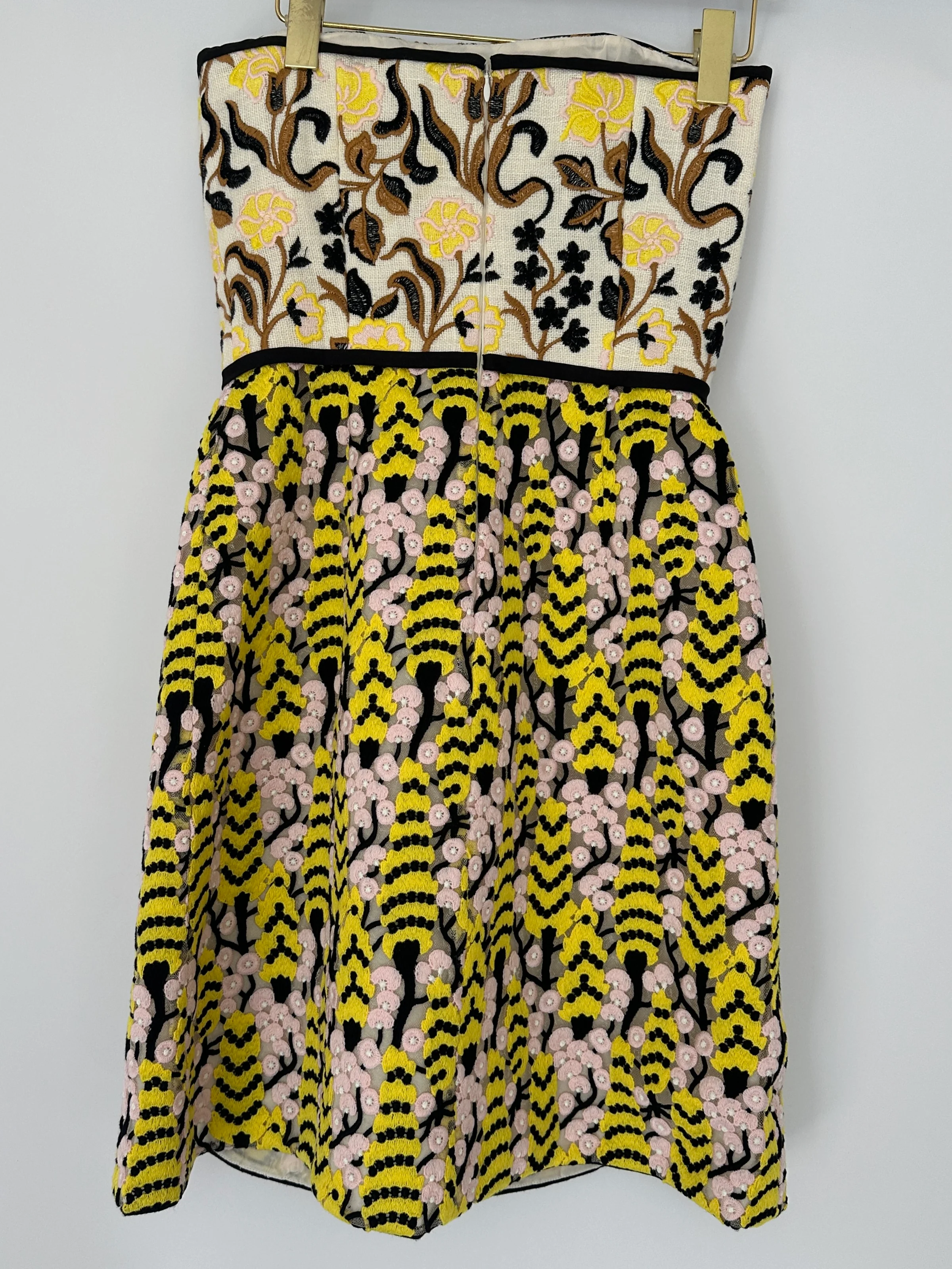 Giambattista Valli Lace & Floral Embroidery Yellow, Pink, Black Strapless Mini Dress size IT 40 (UK 8) - Image 12