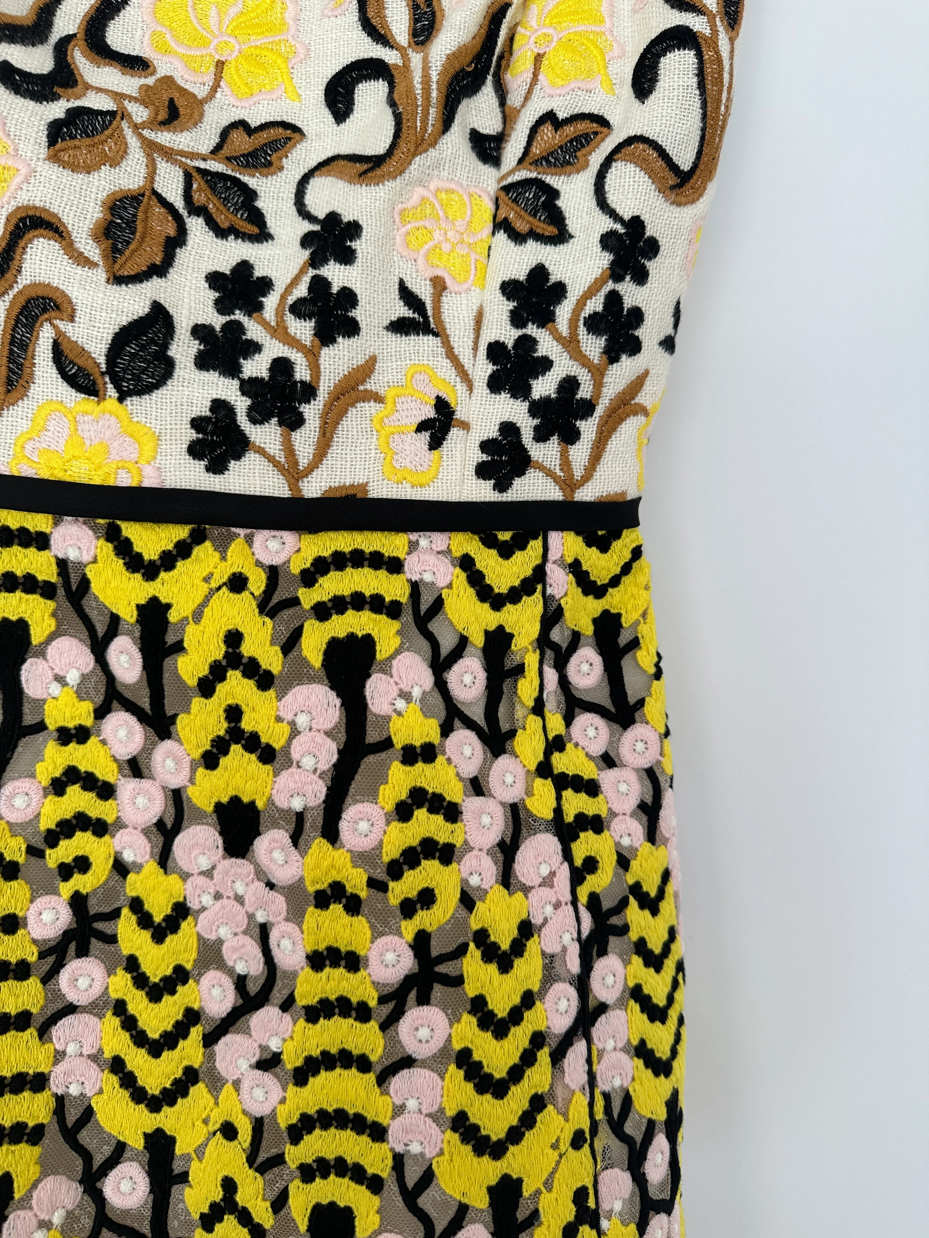 Giambattista Valli Lace & Floral Embroidery Yellow, Pink, Black Strapless Mini Dress size IT 40 (UK 8) - Image 13