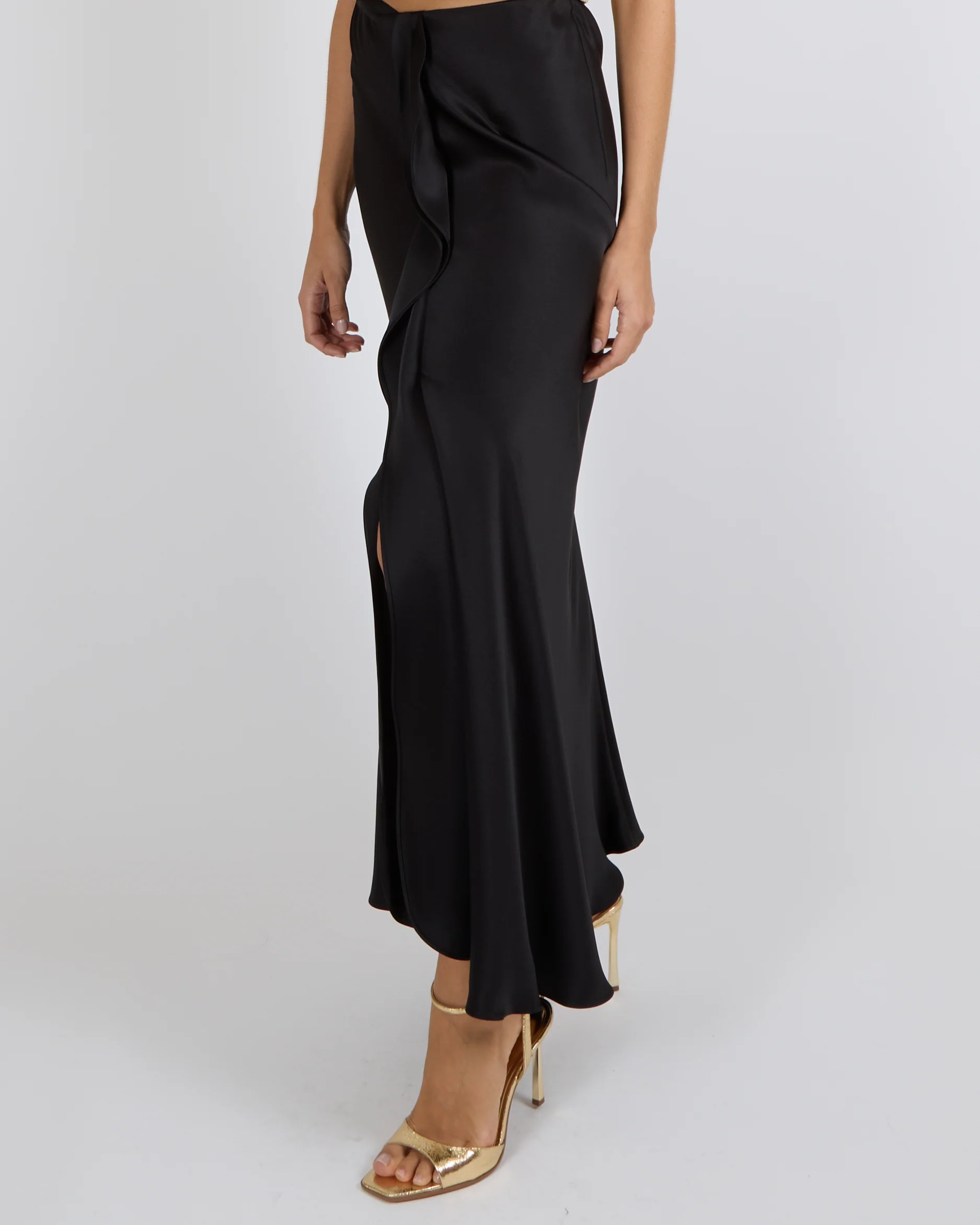 Giorgio Armani Fall 2024 Black Silk Midi Skirt with Front Ruffle Detail Size IT 42 (UK 10) RRP £1,555 - Image 3