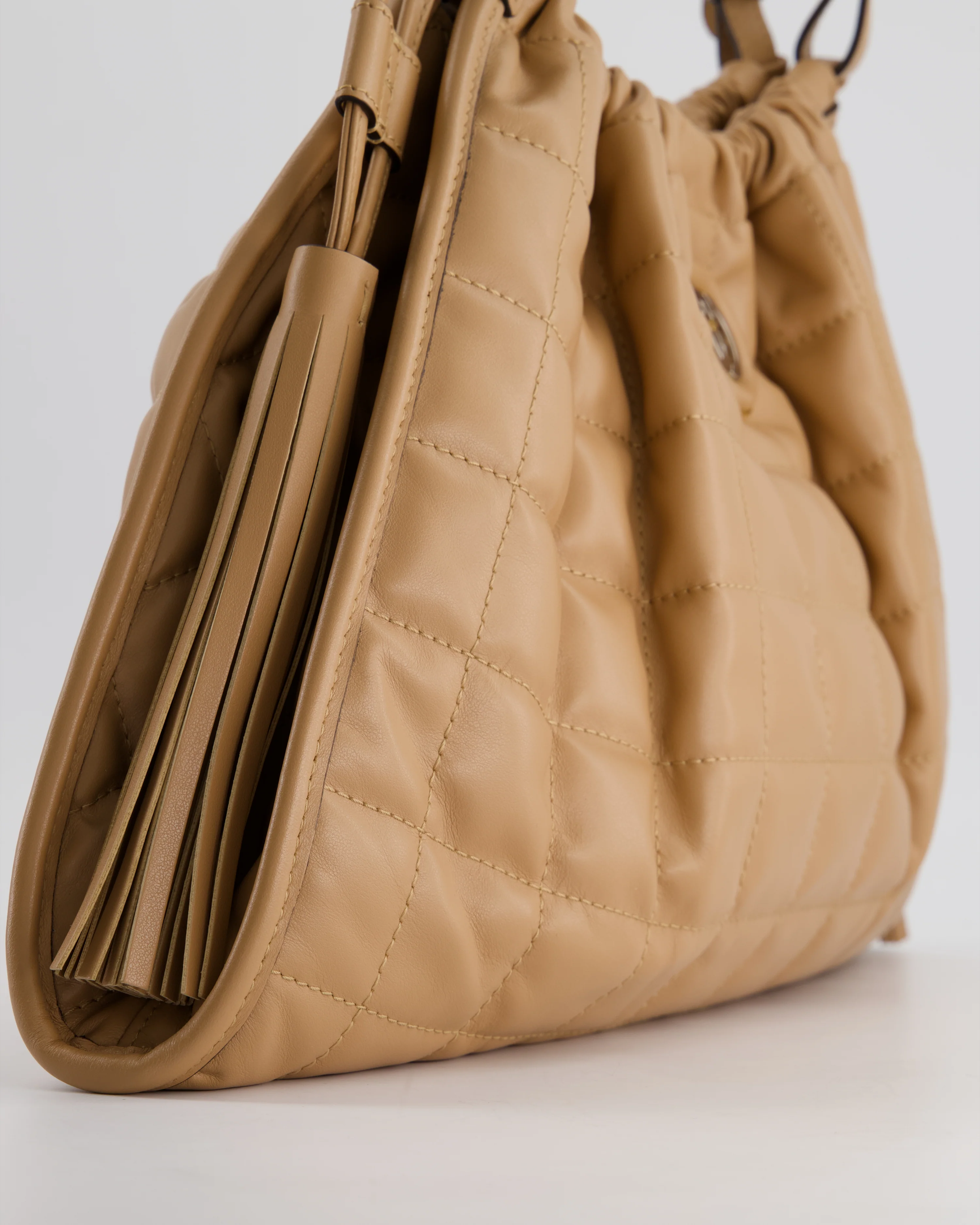 Gucci Beige Quilted Leather Shoulder Bag Dual Tone Hardware and Leather Tassels - Image 12