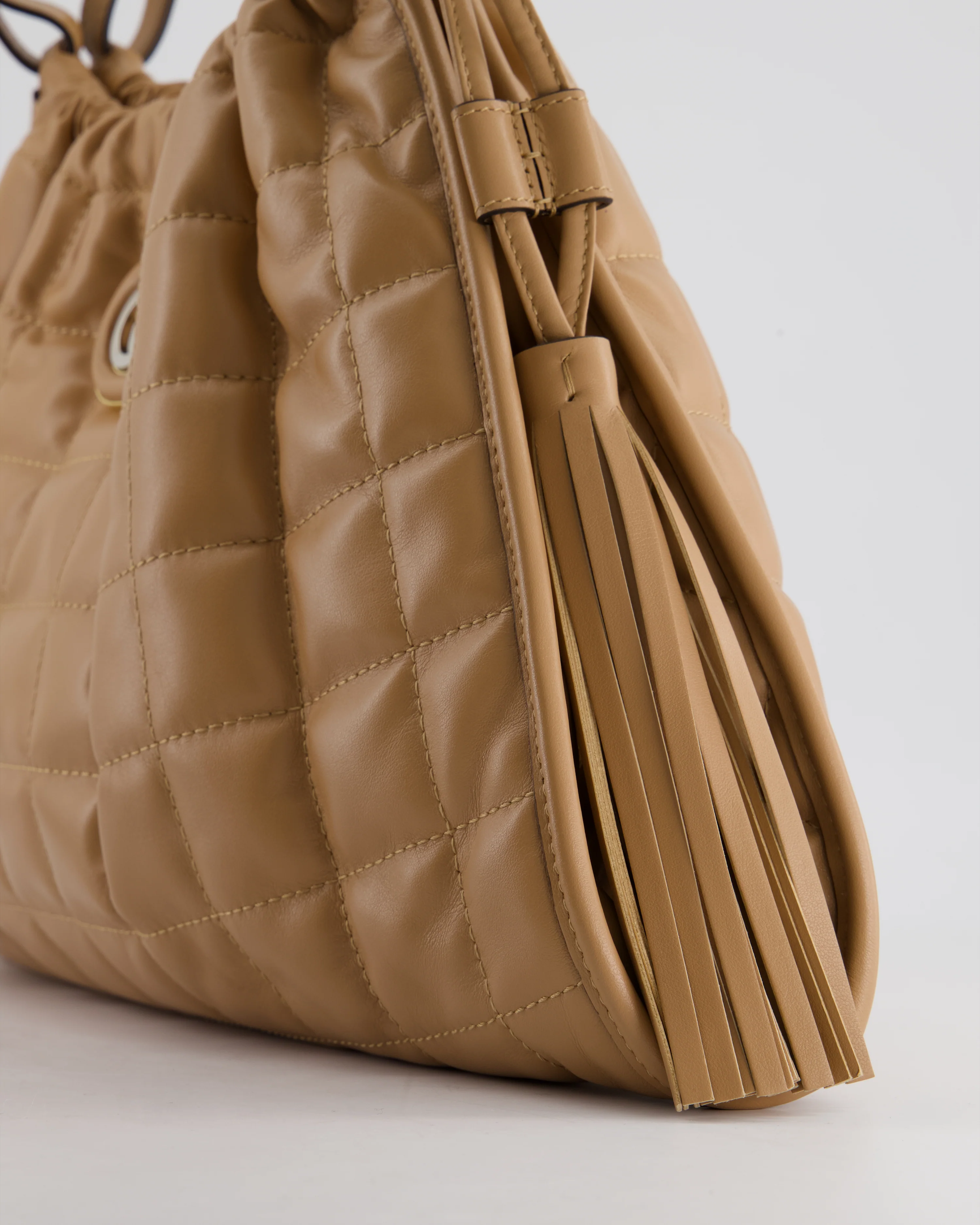 Gucci Beige Quilted Leather Shoulder Bag Dual Tone Hardware and Leather Tassels - Image 13