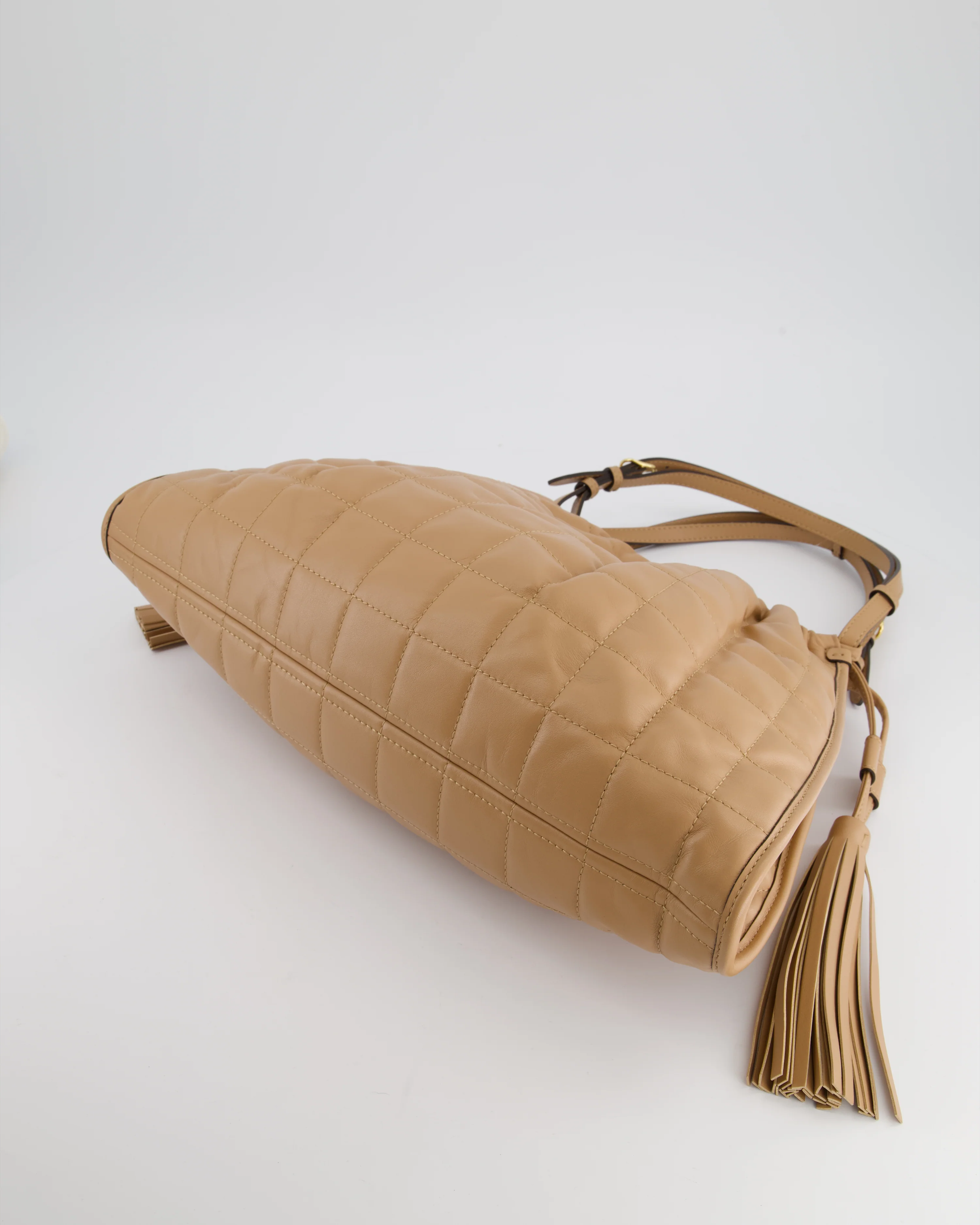 Gucci Beige Quilted Leather Shoulder Bag Dual Tone Hardware and Leather Tassels - Image 19
