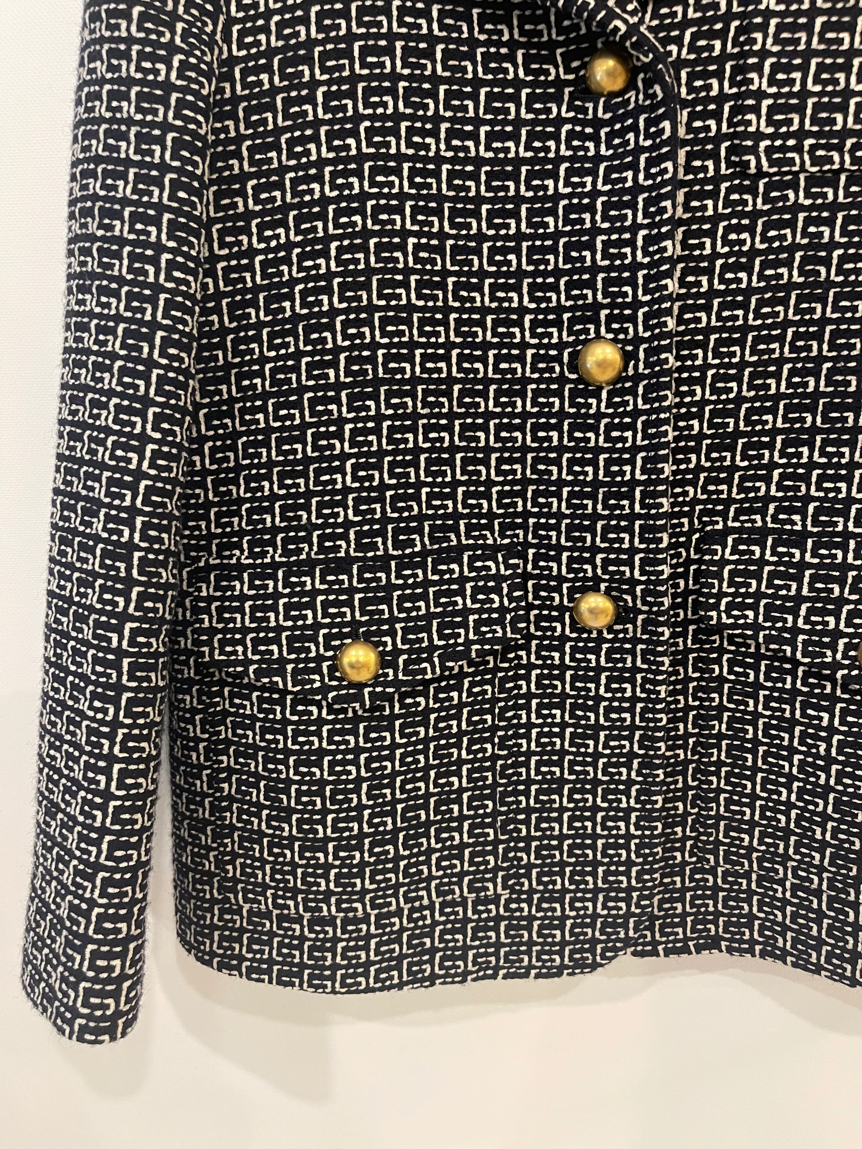 Gucci Black and White GG Logo Jacket and Midi Skirt Set with Leather Details Size IT 44 (UK 12) - Image 17
