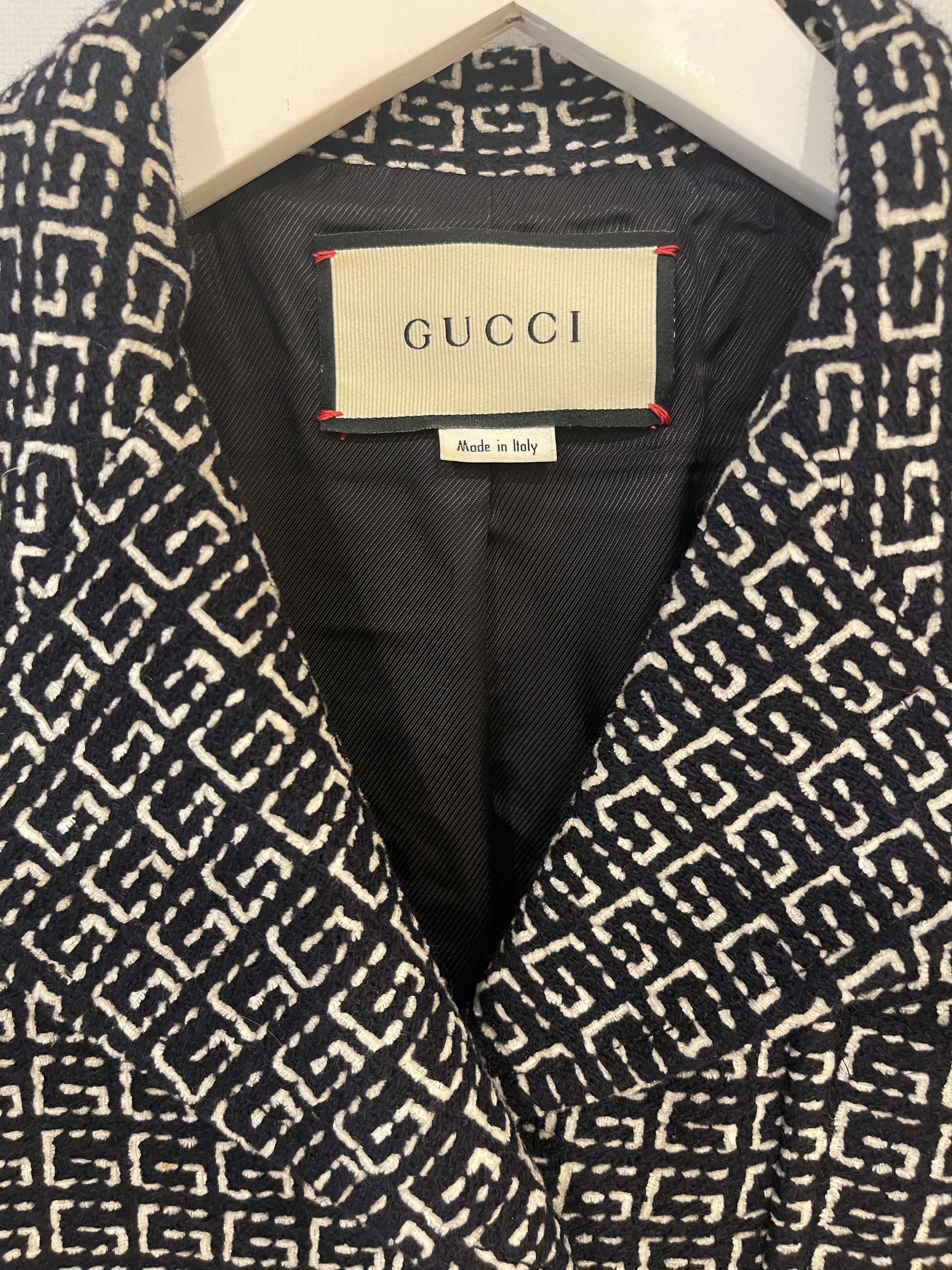 Gucci Black and White GG Logo Jacket and Midi Skirt Set with Leather Details Size IT 44 (UK 12) - Image 18