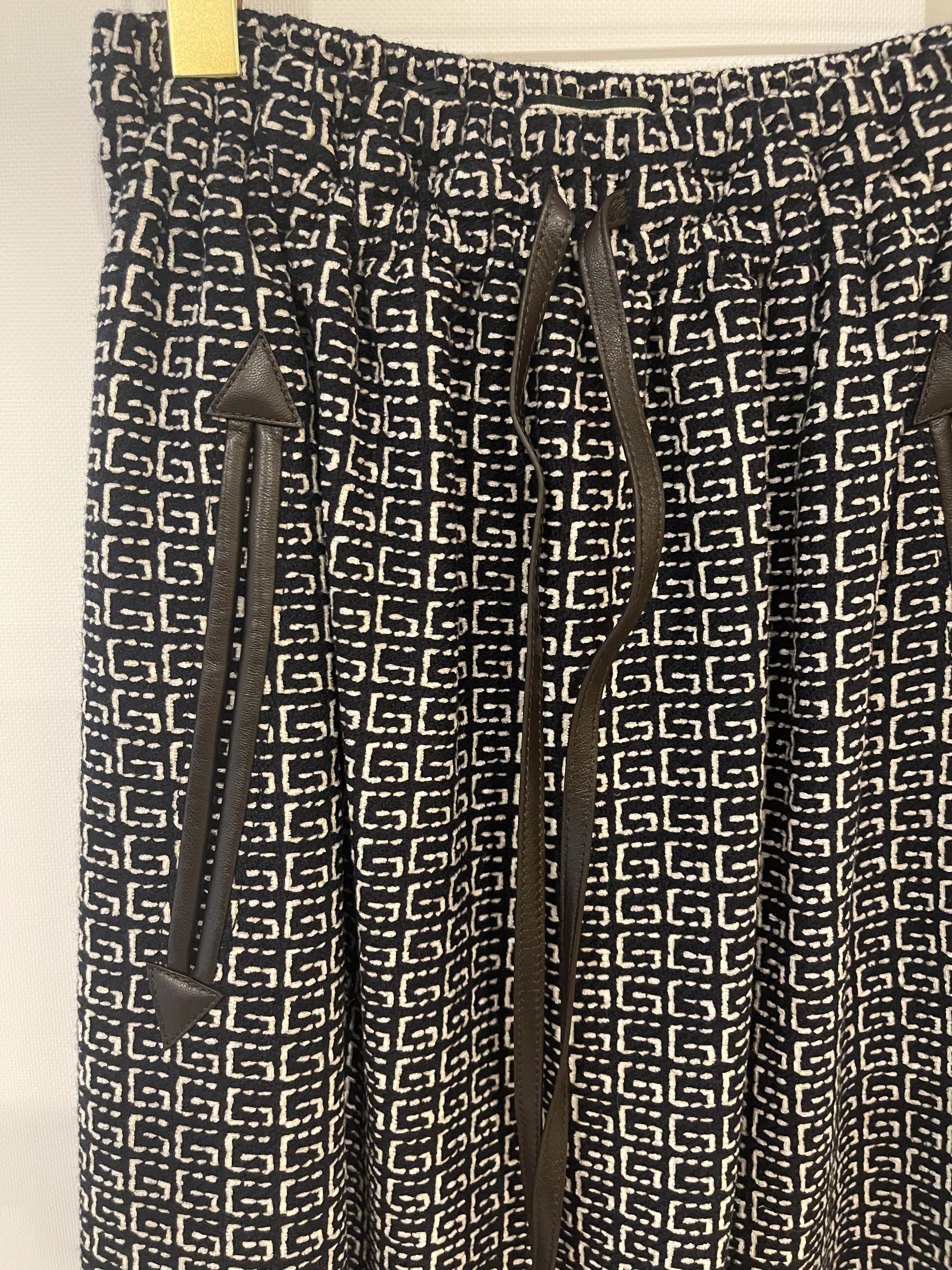 Gucci Black and White GG Logo Jacket and Midi Skirt Set with Leather Details Size IT 44 (UK 12) - Image 20