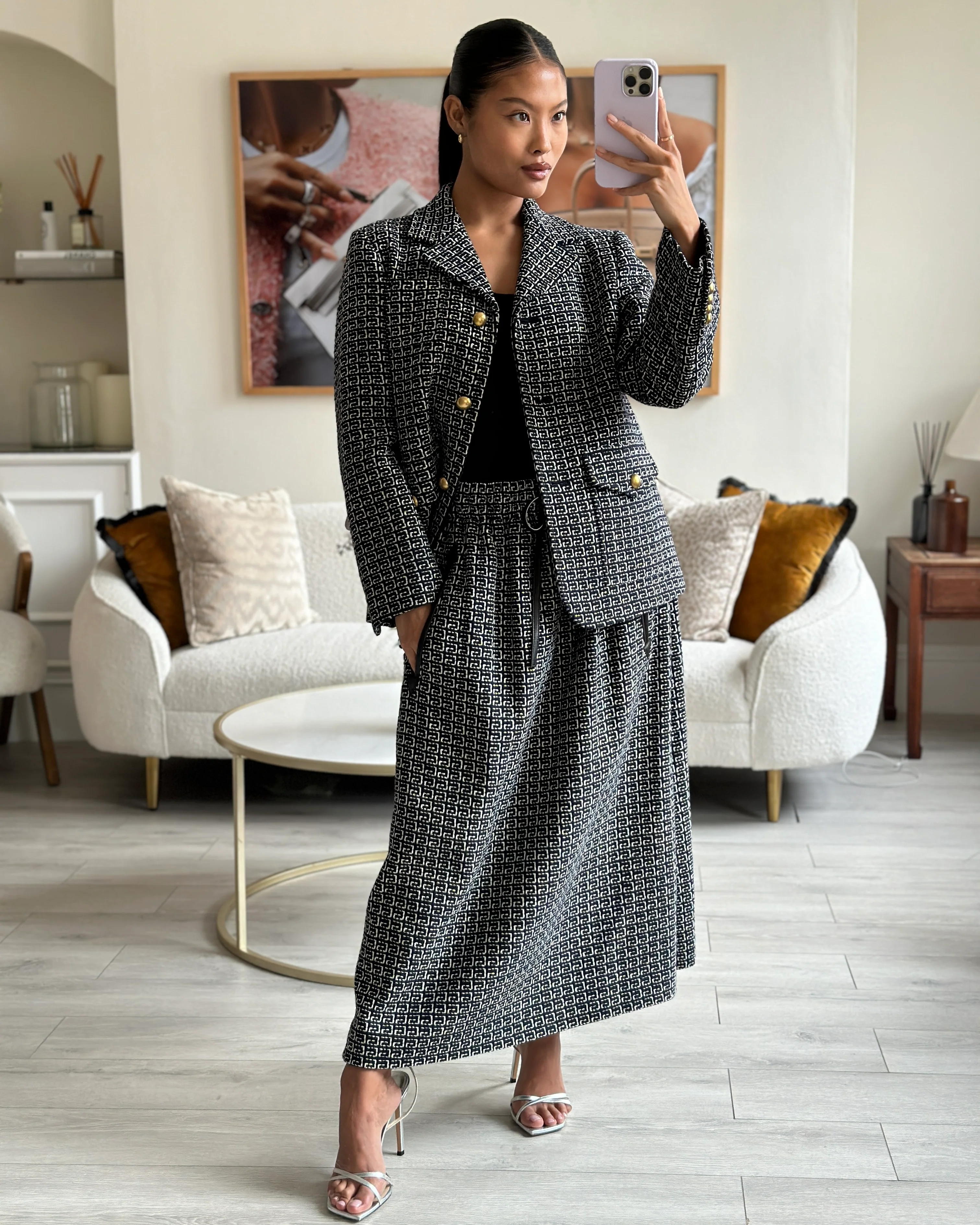 Gucci Black and White GG Logo Jacket and Midi Skirt Set with Leather Details Size IT 44 (UK 12) - Image 6