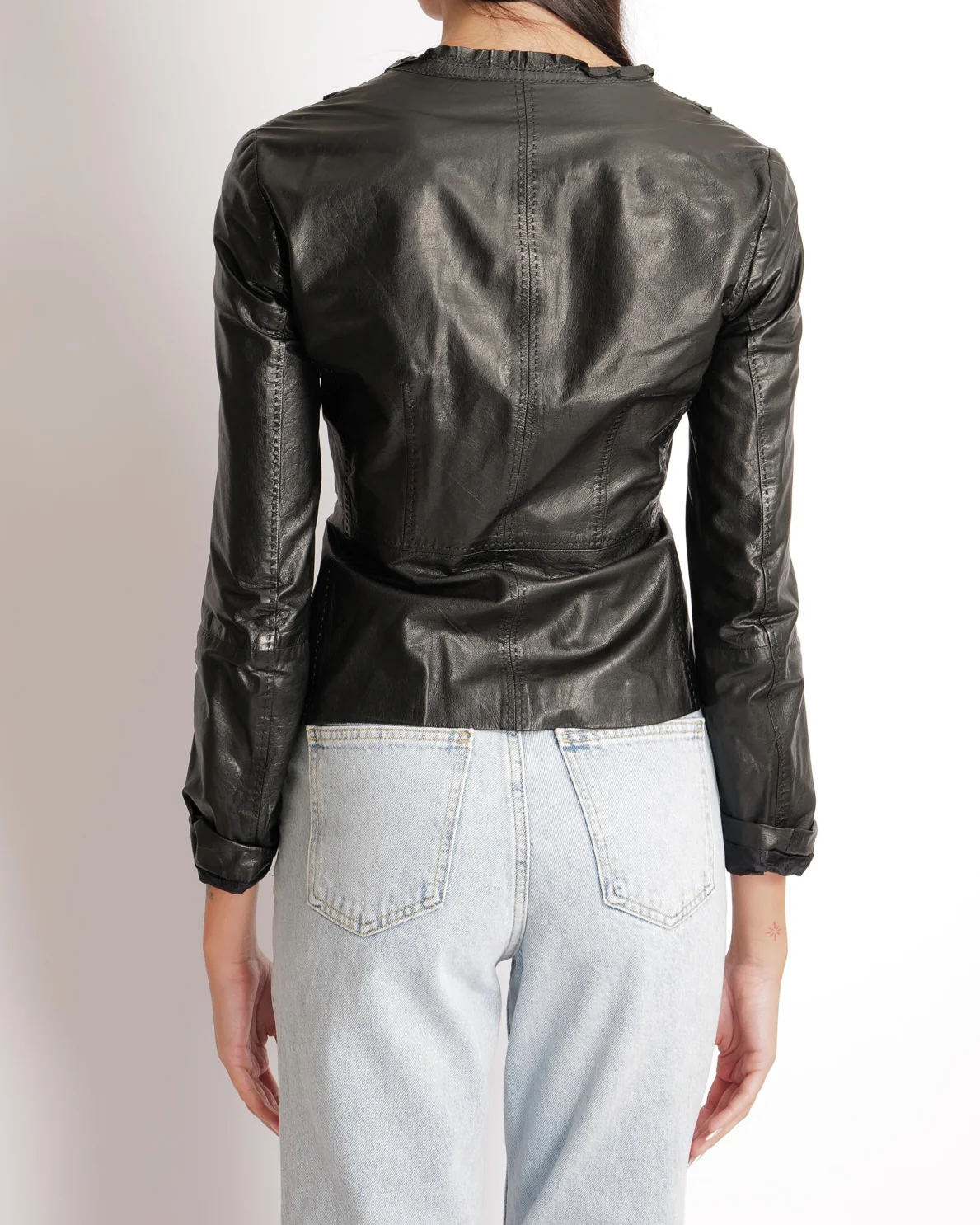 Gucci Black Leather Jacket with Ruffled Collar Detail and Gold Zipper Size IT 38 (UK 6) - Image 4