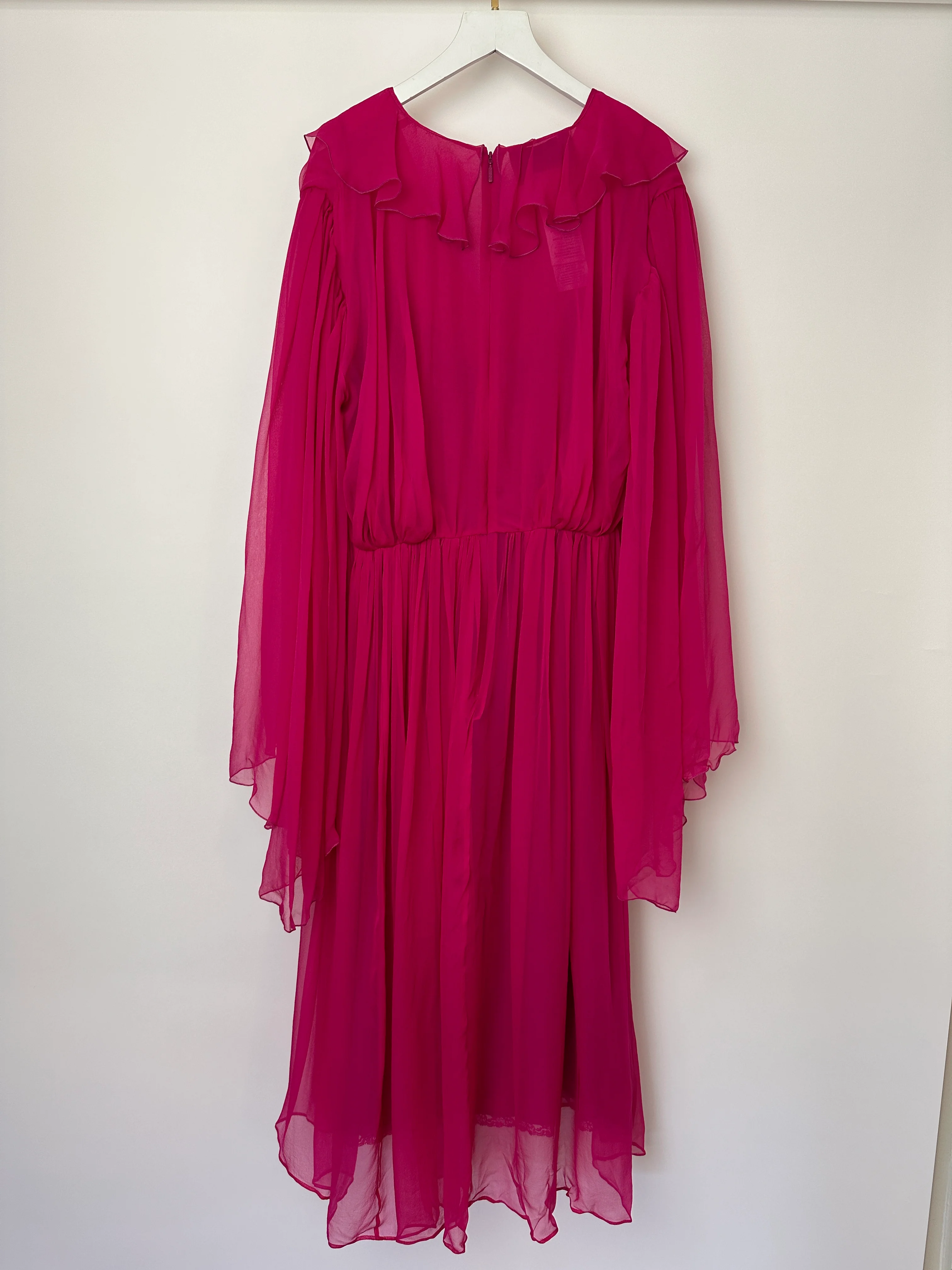 Gucci Fuchsia Silk Long Sleeve Midi Dress with V-Neck and Frill Detail Size IT 46 (UK 14) - Image 11