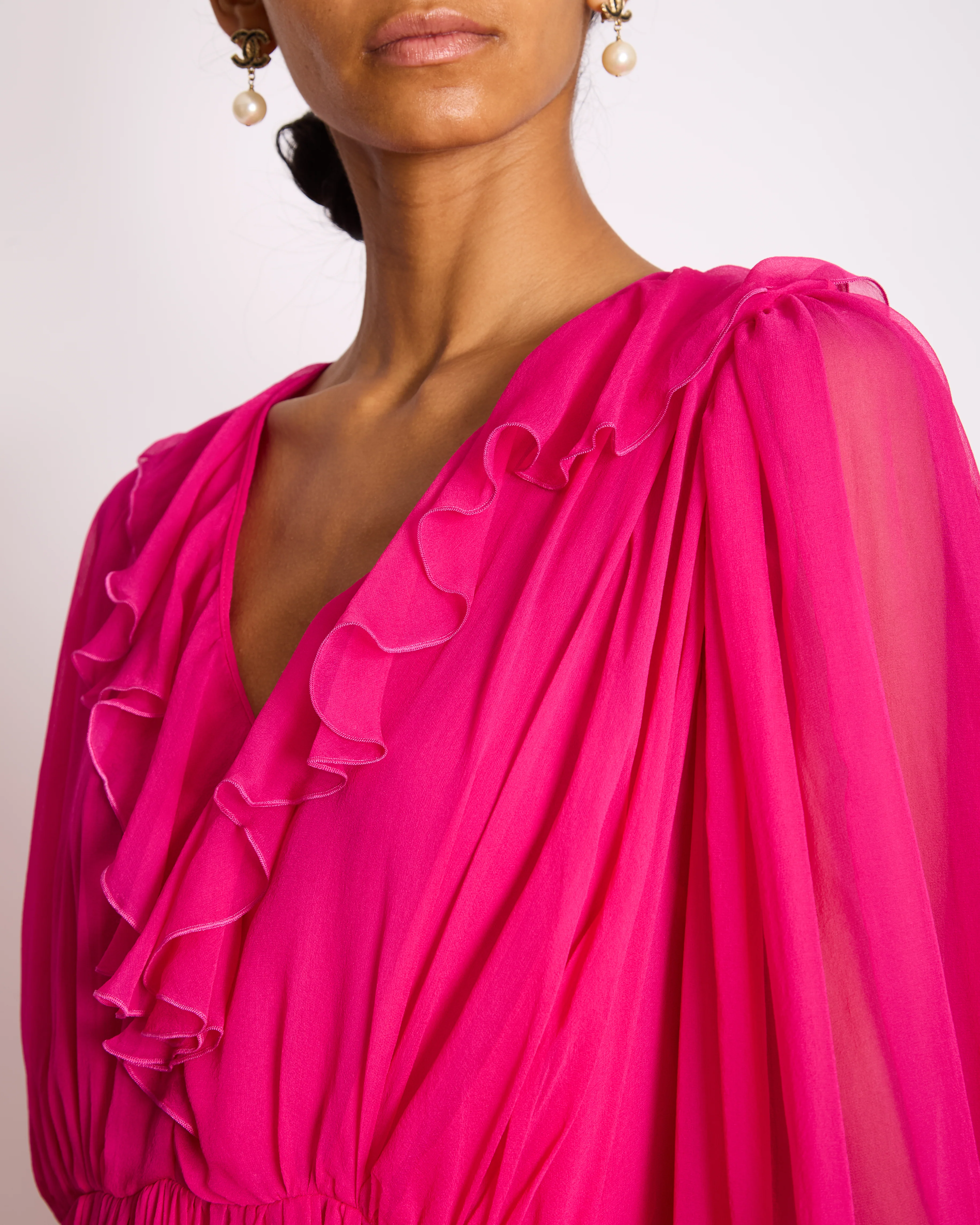 Gucci Fuchsia Silk Long Sleeve Midi Dress with V-Neck and Frill Detail Size IT 46 (UK 14) - Image 4