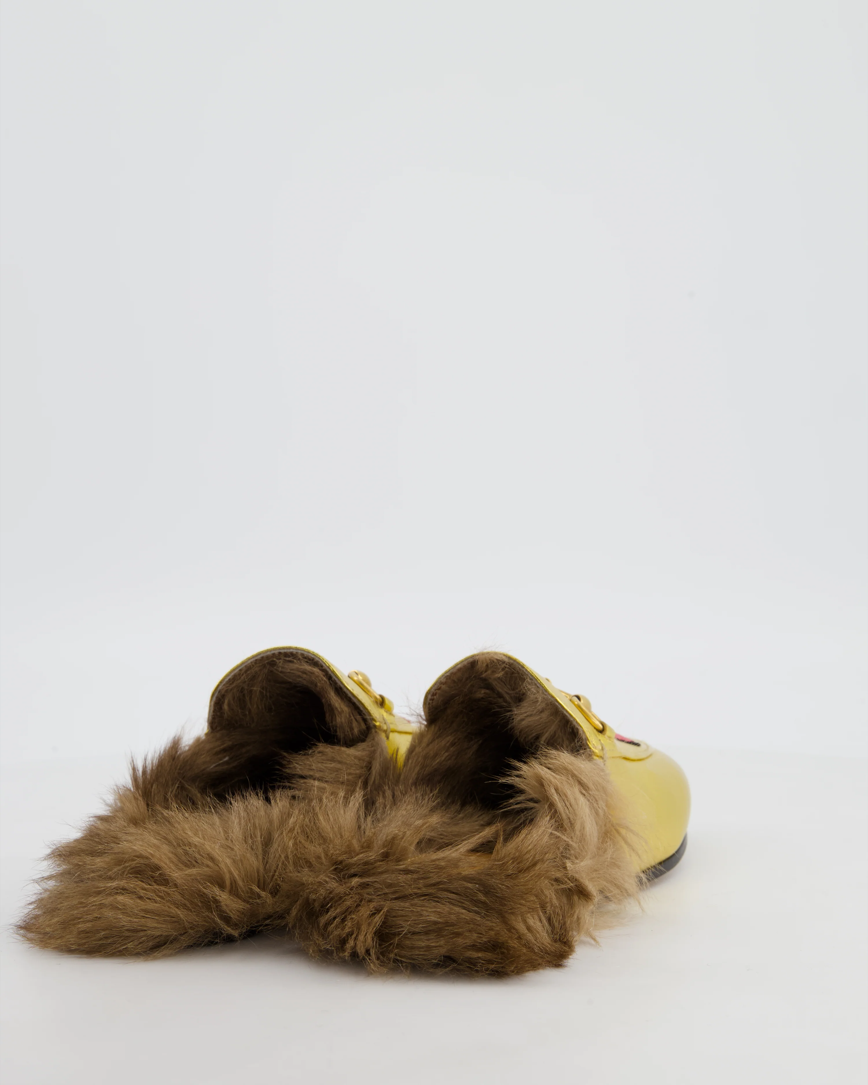 Gucci Gold Princetown Embroidered Lips Heart Mules with Fur EU 35 - Image 4