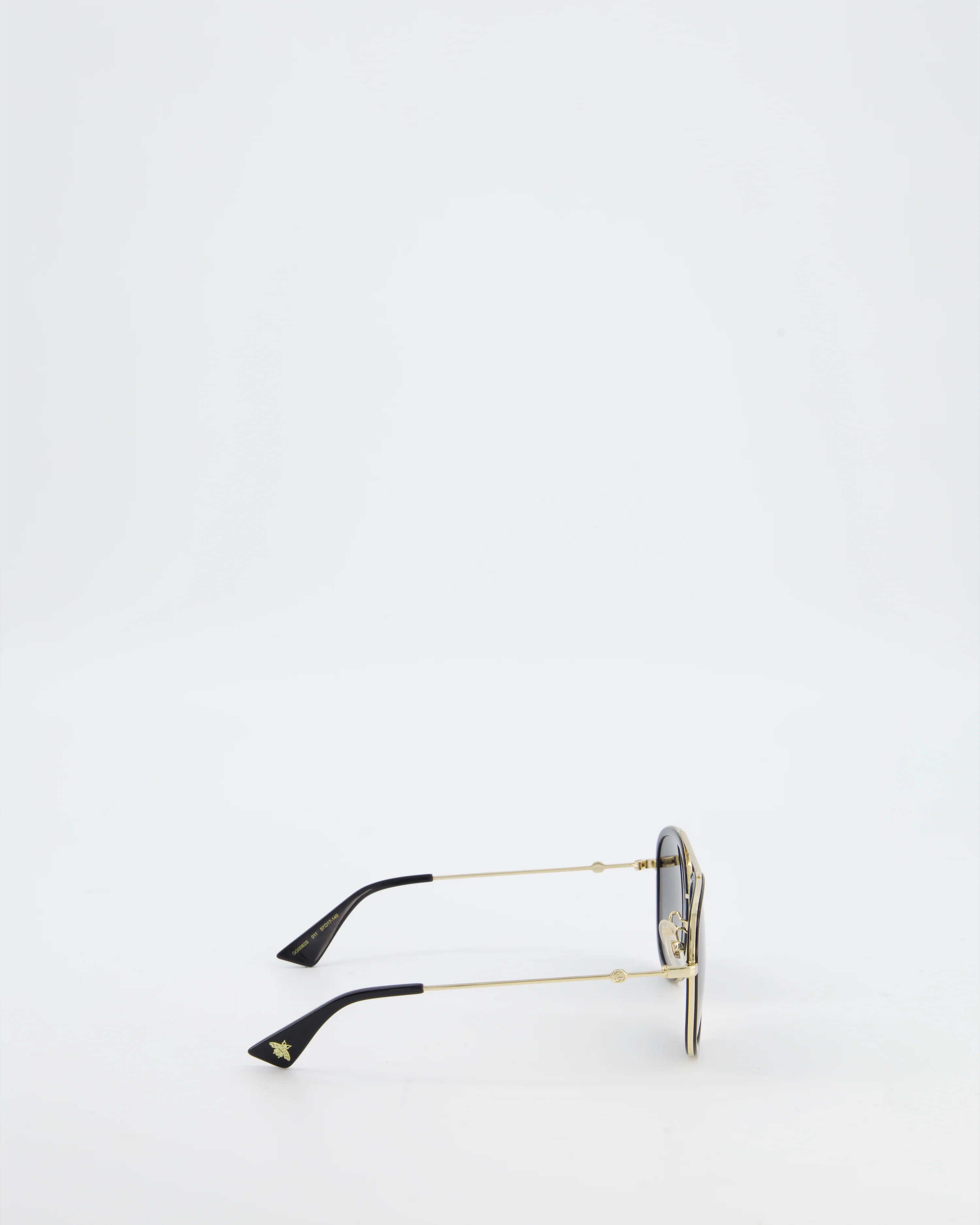 Gucci Gradient Aviator Sunglasses with Black & Gold Frame - Image 3