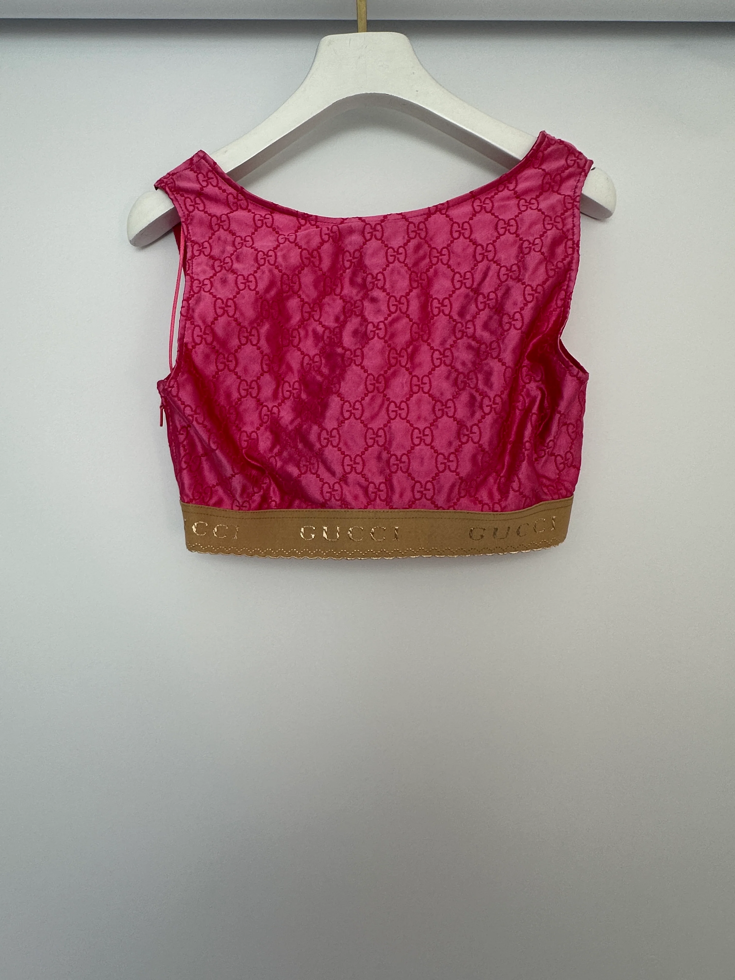 Gucci Pink Silk Monogram Top Shorts Set with Beige Logo Elasticated Detail Size IT 38 (UK 6) - Image 13
