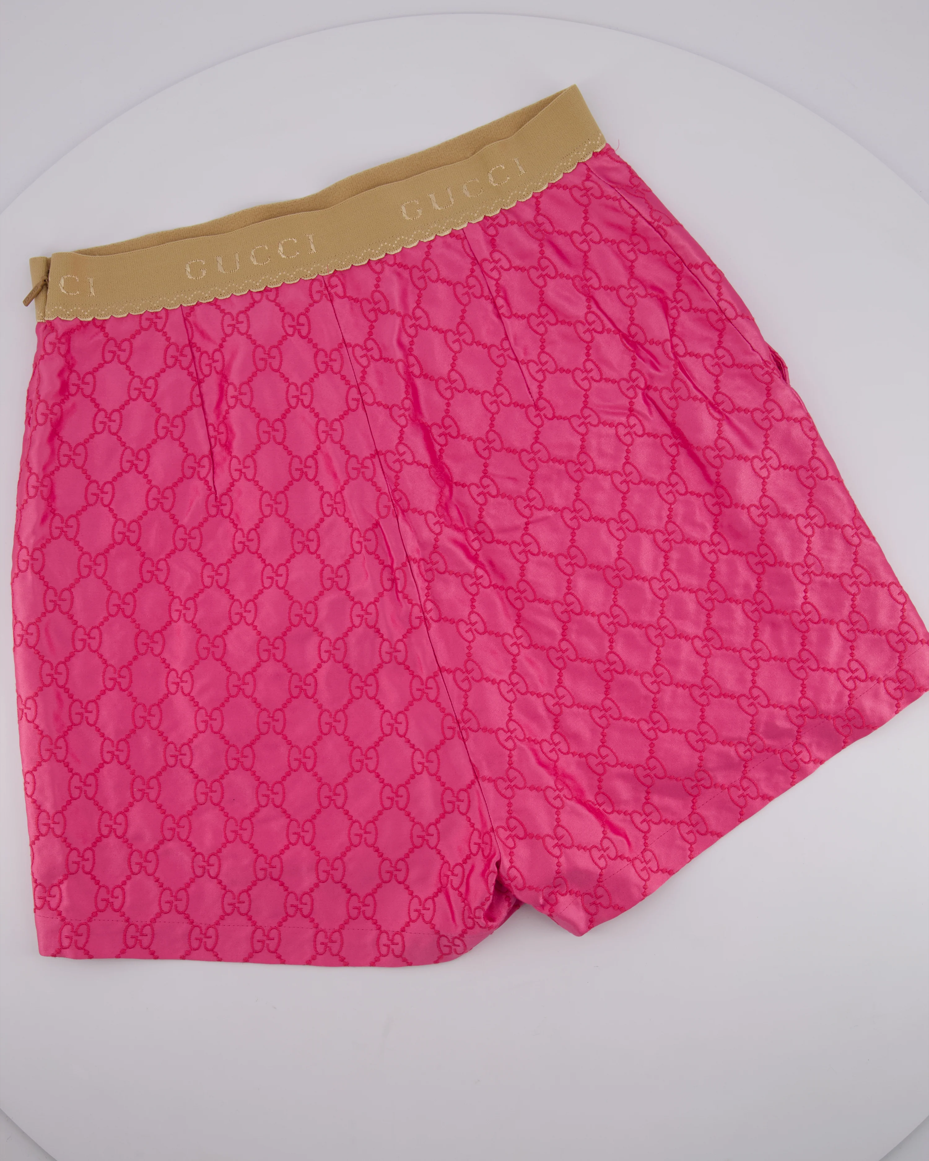 Gucci Pink Silk Monogram Top Shorts Set with Beige Logo Elasticated Detail Size IT 38 (UK 6) - Image 5