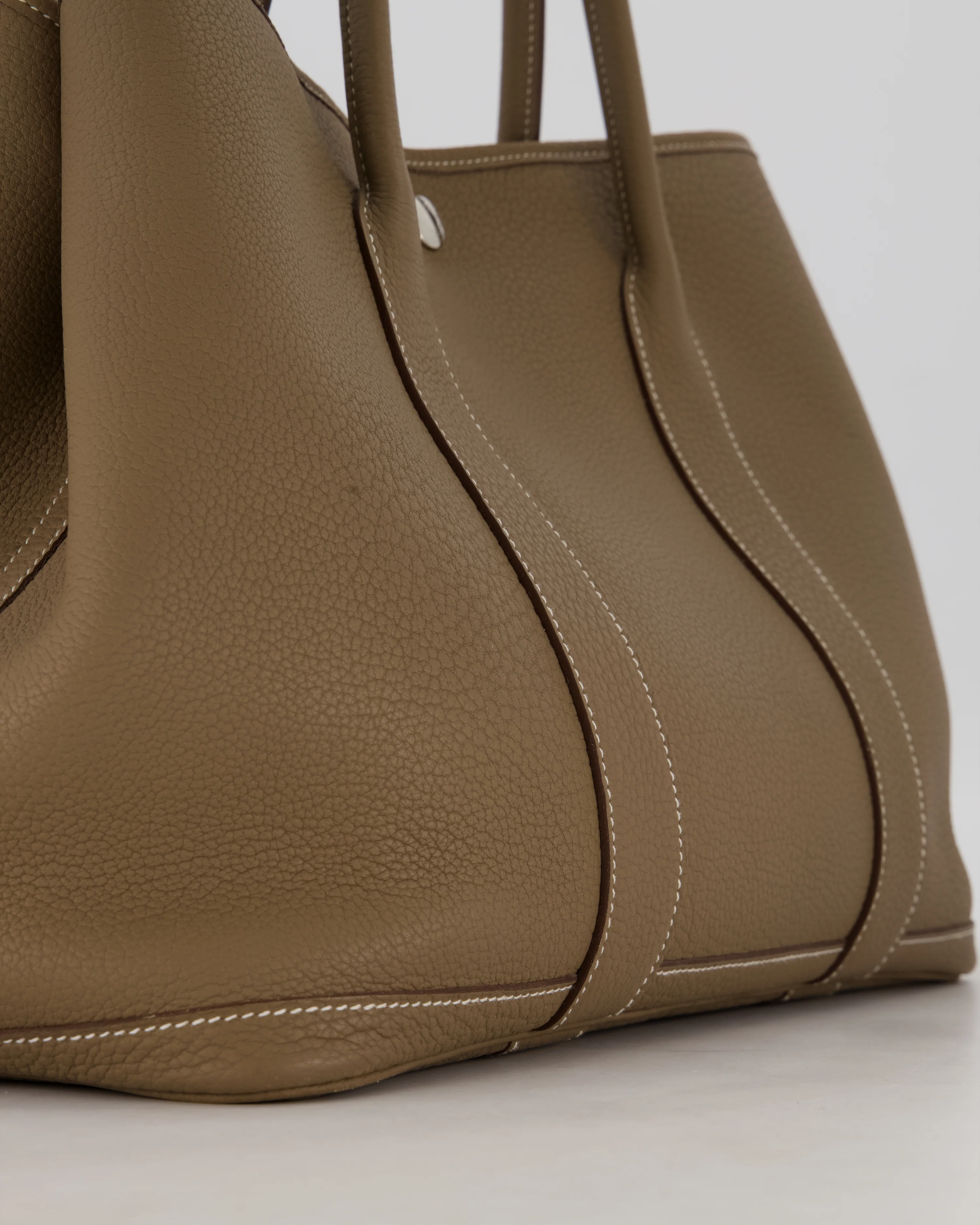 Hermès Garden Party 36 Bag in Etoupe Taurillon Clemence Leather with Palladium Hardware - Image 9
