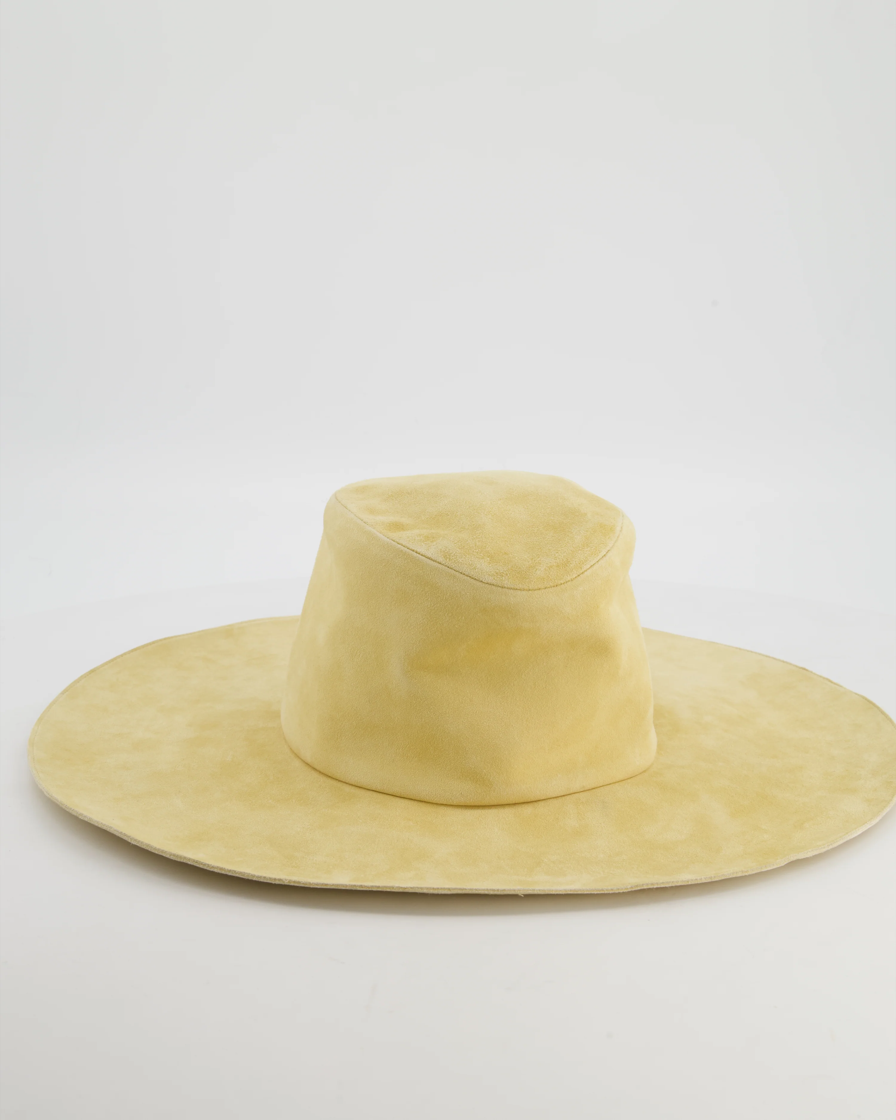 Hermès Beige Chèvre Suede Hat Size 59