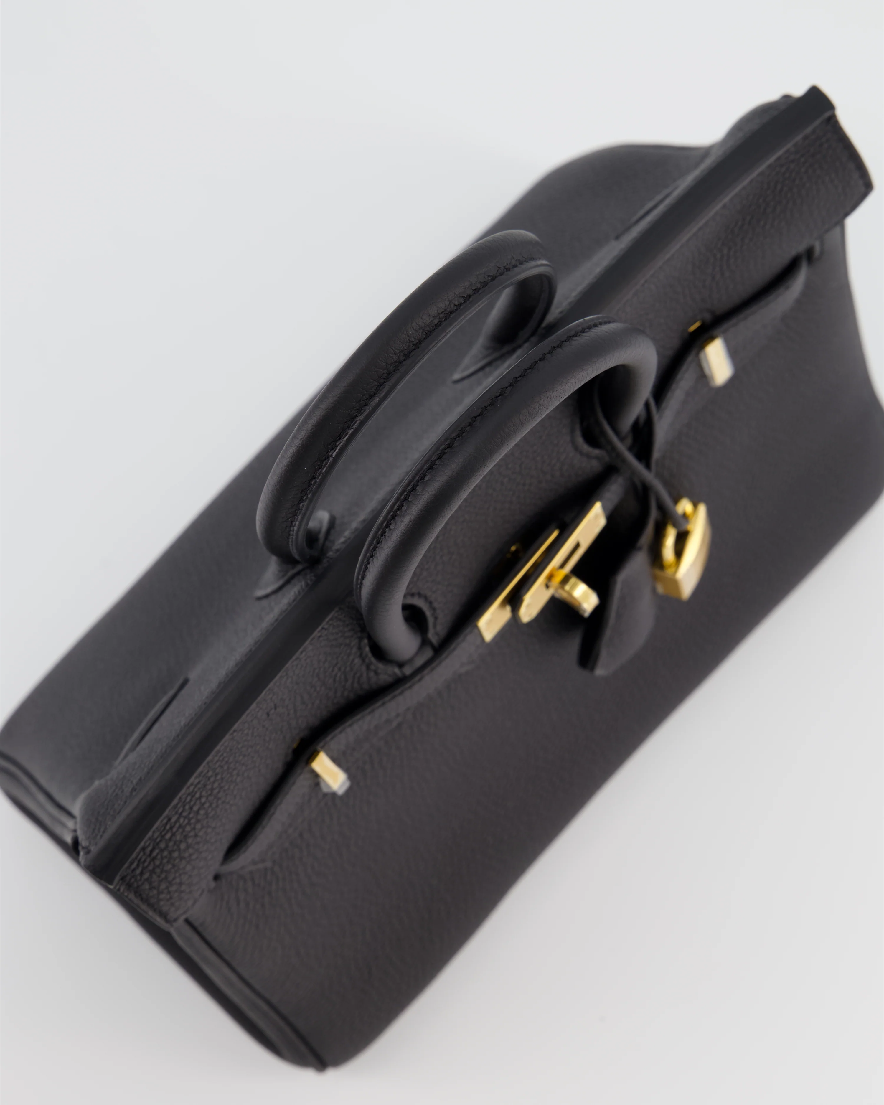 Hermès Birkin 25 Retourne Bag in Noir Togo Leather with Gold Hardware - Image 17