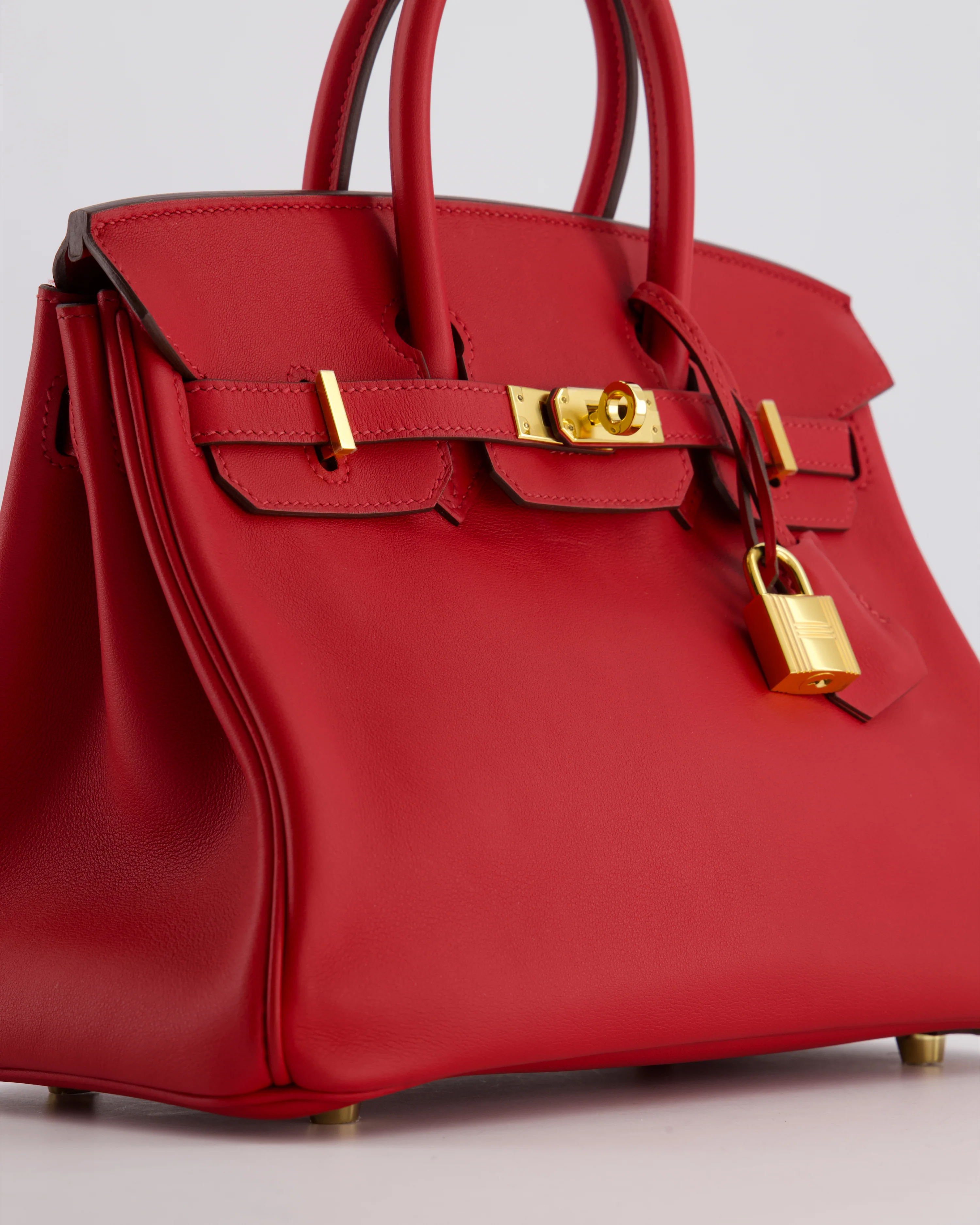 Hermès Birkin 25 Retourne Bag in Rouge Grenat Swift Leather with Gold Hardware - Image 10