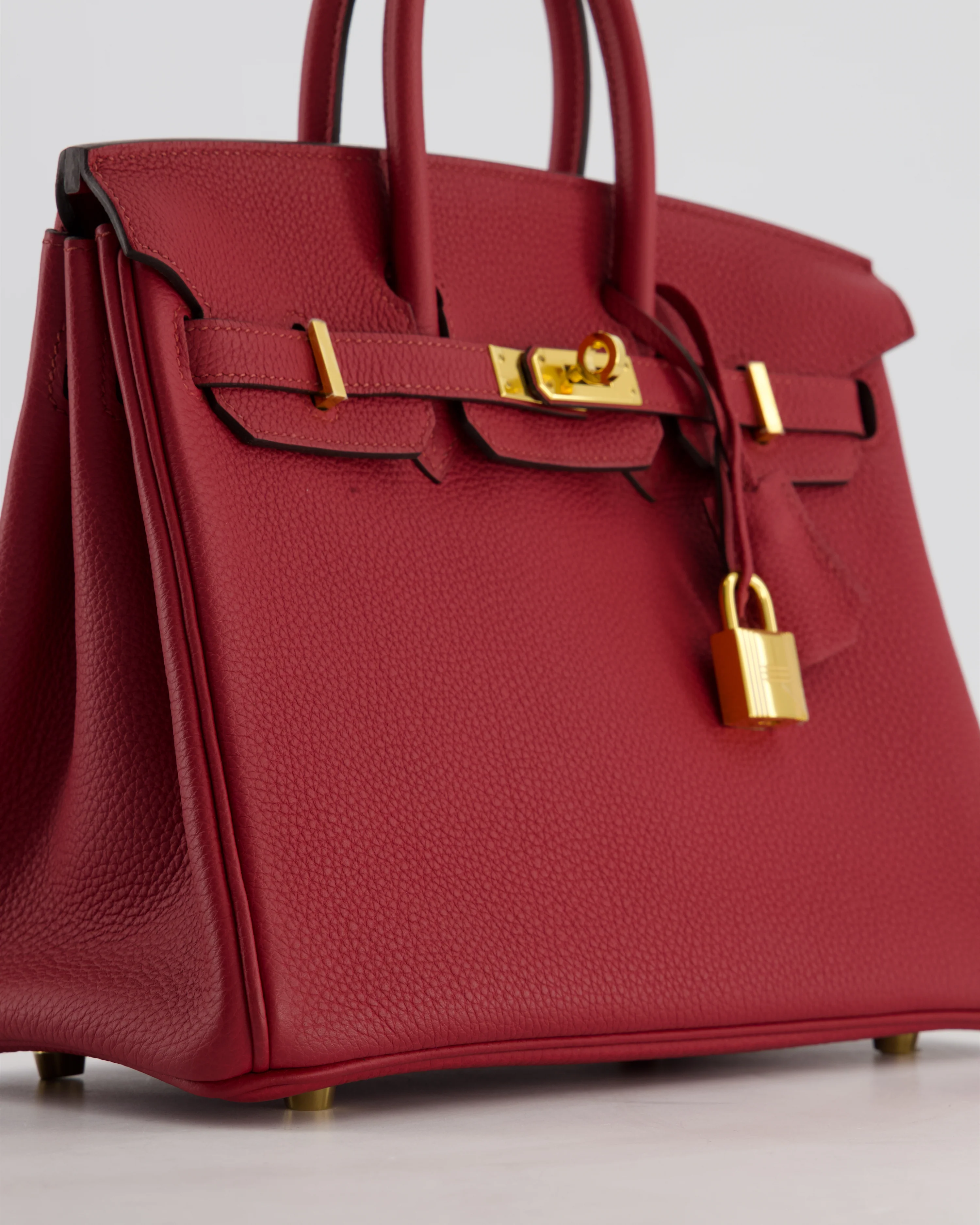 Hermès Birkin 25 Retourne Bag in Rouge Grenat Togo Leather with Gold Hardware - Image 10