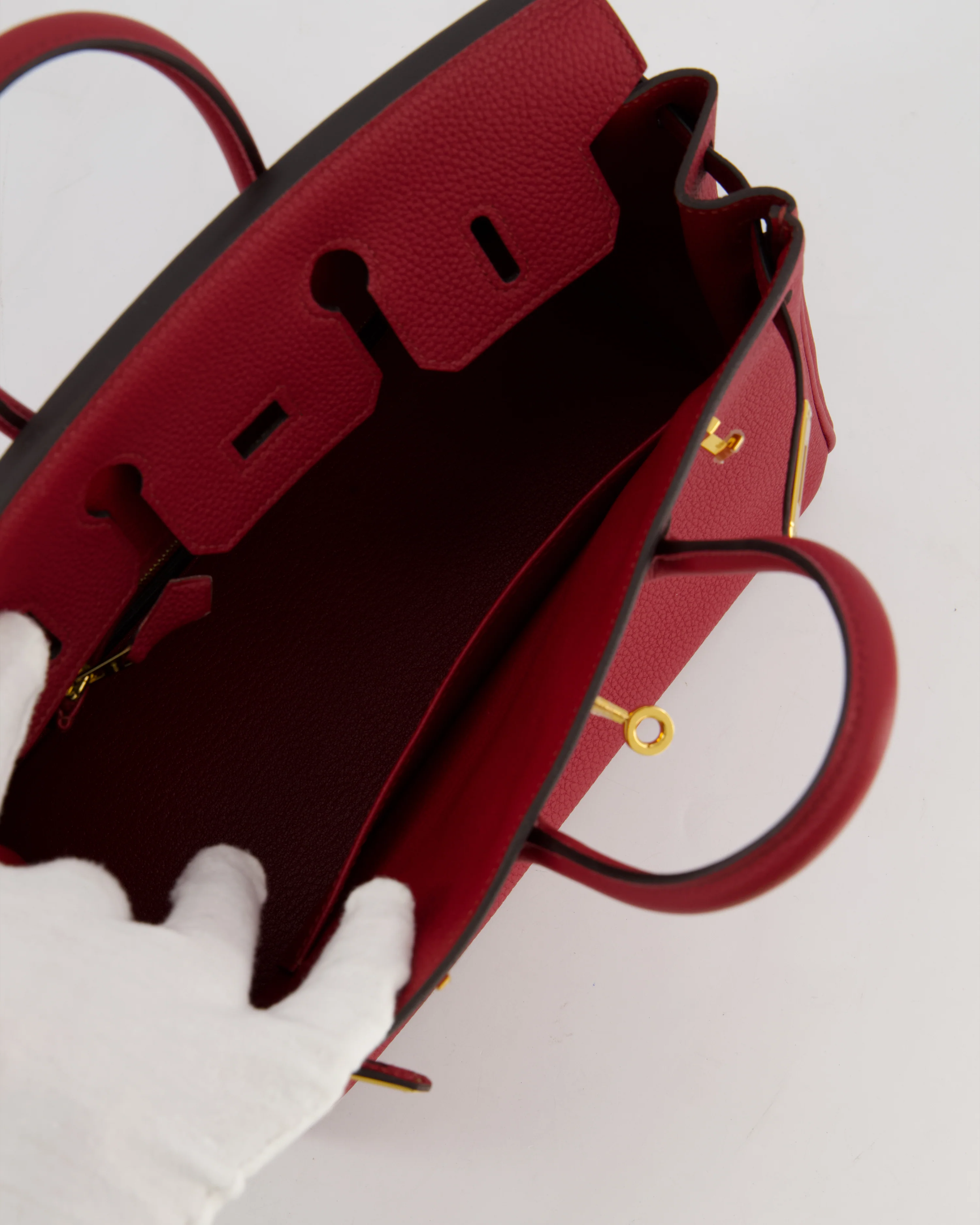Hermès Birkin 25 Retourne Bag in Rouge Grenat Togo Leather with Gold Hardware - Image 19