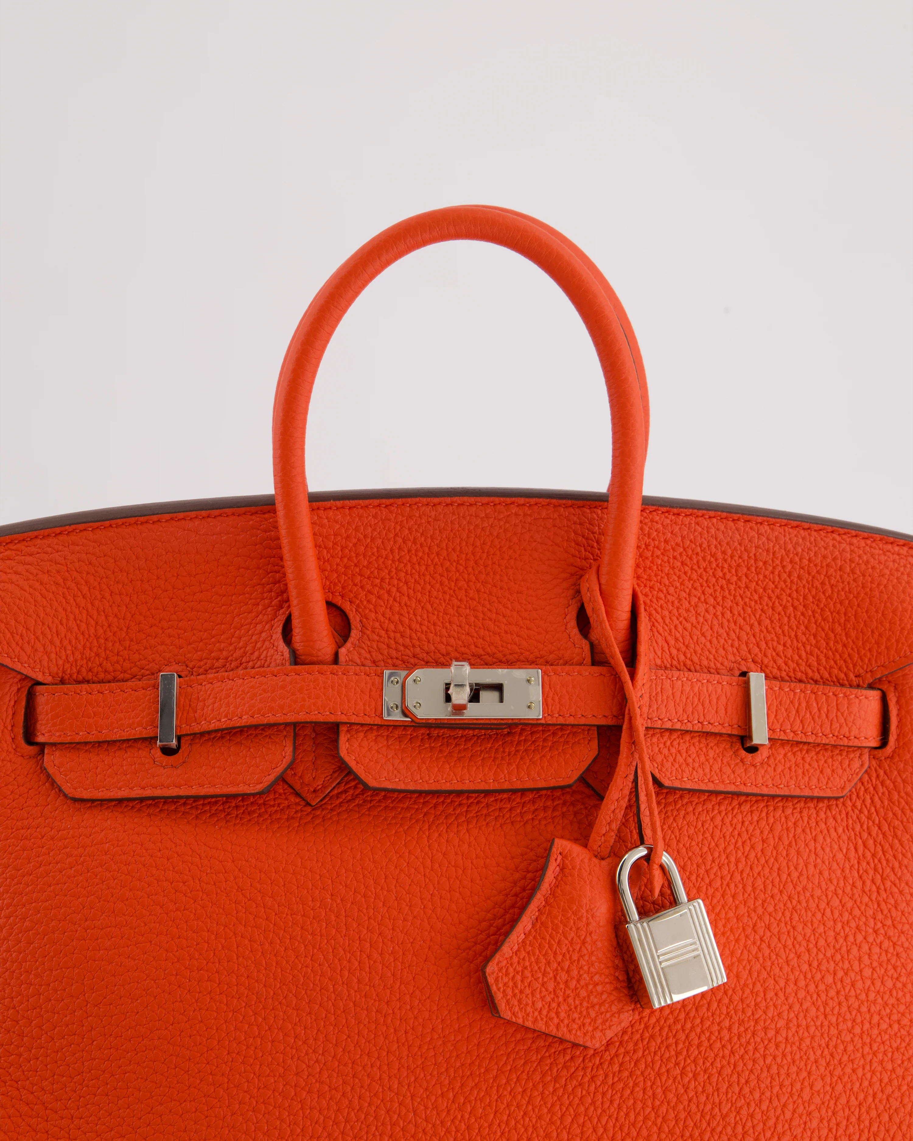 Hermès Birkin 25 Retourne Bag in Capucine Togo Leather and Palladium Hardware - Image 17