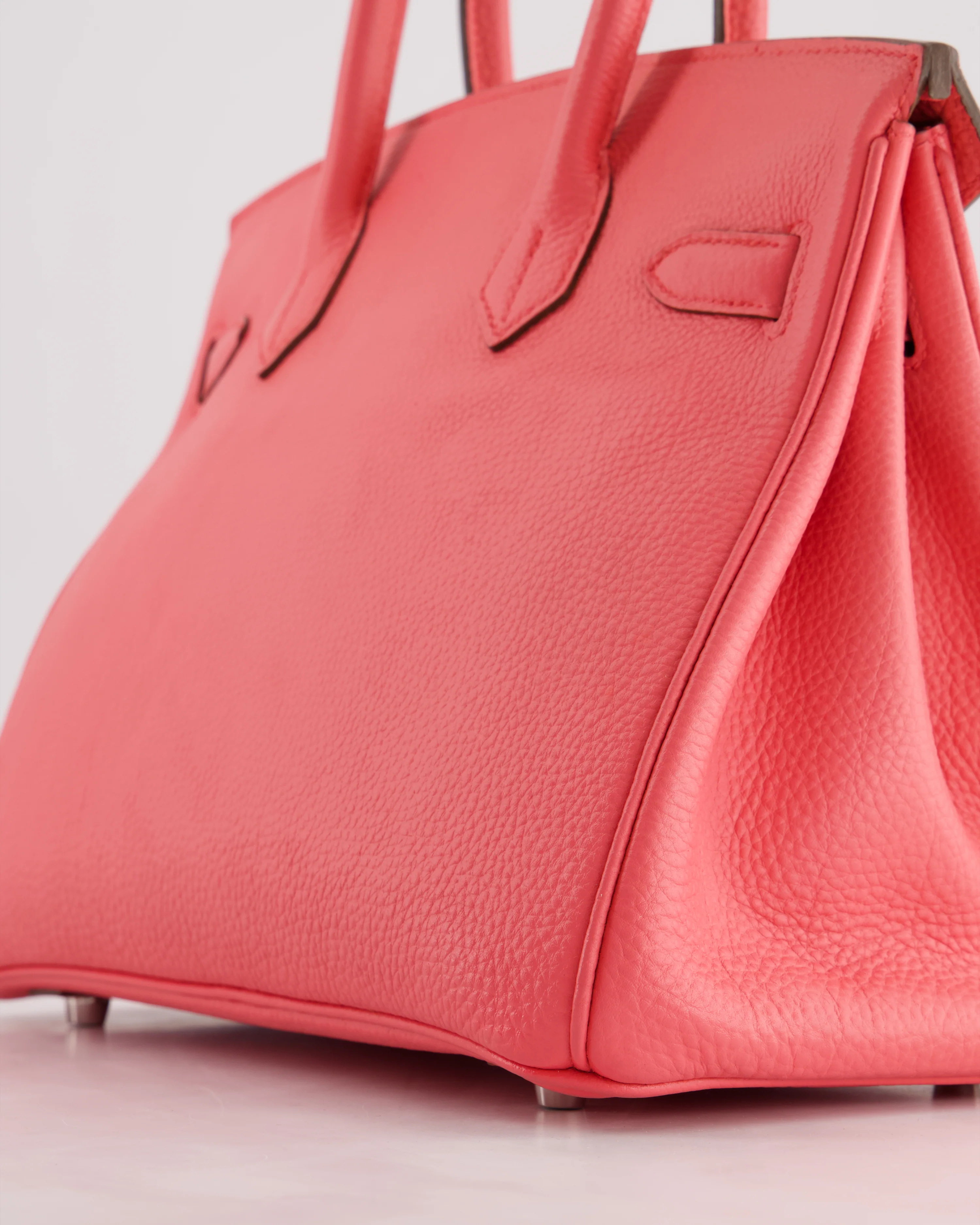 Hermès Birkin 30cm Retourne Bag in Rose Lipstick Togo Leather and Palladium Hardware - Image 11