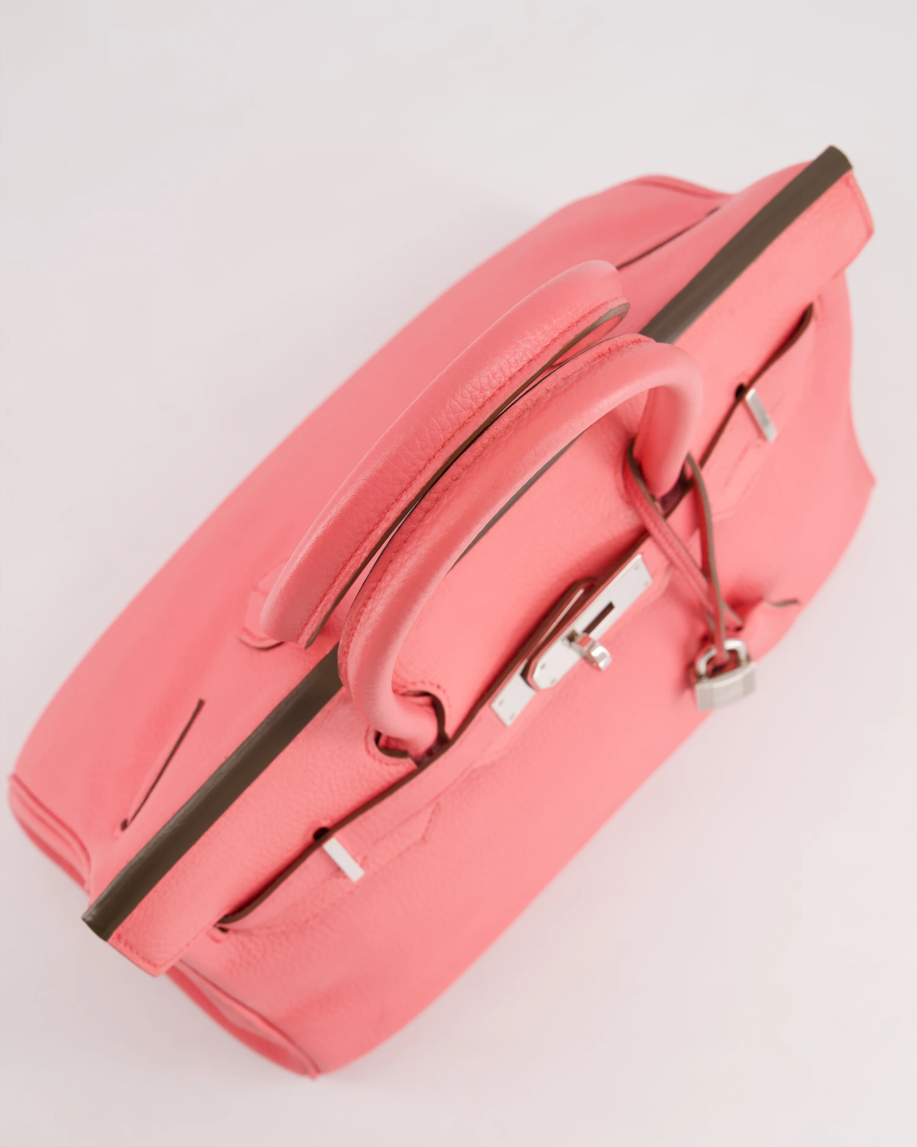 Hermès Birkin 30cm Retourne Bag in Rose Lipstick Togo Leather and Palladium Hardware - Image 15