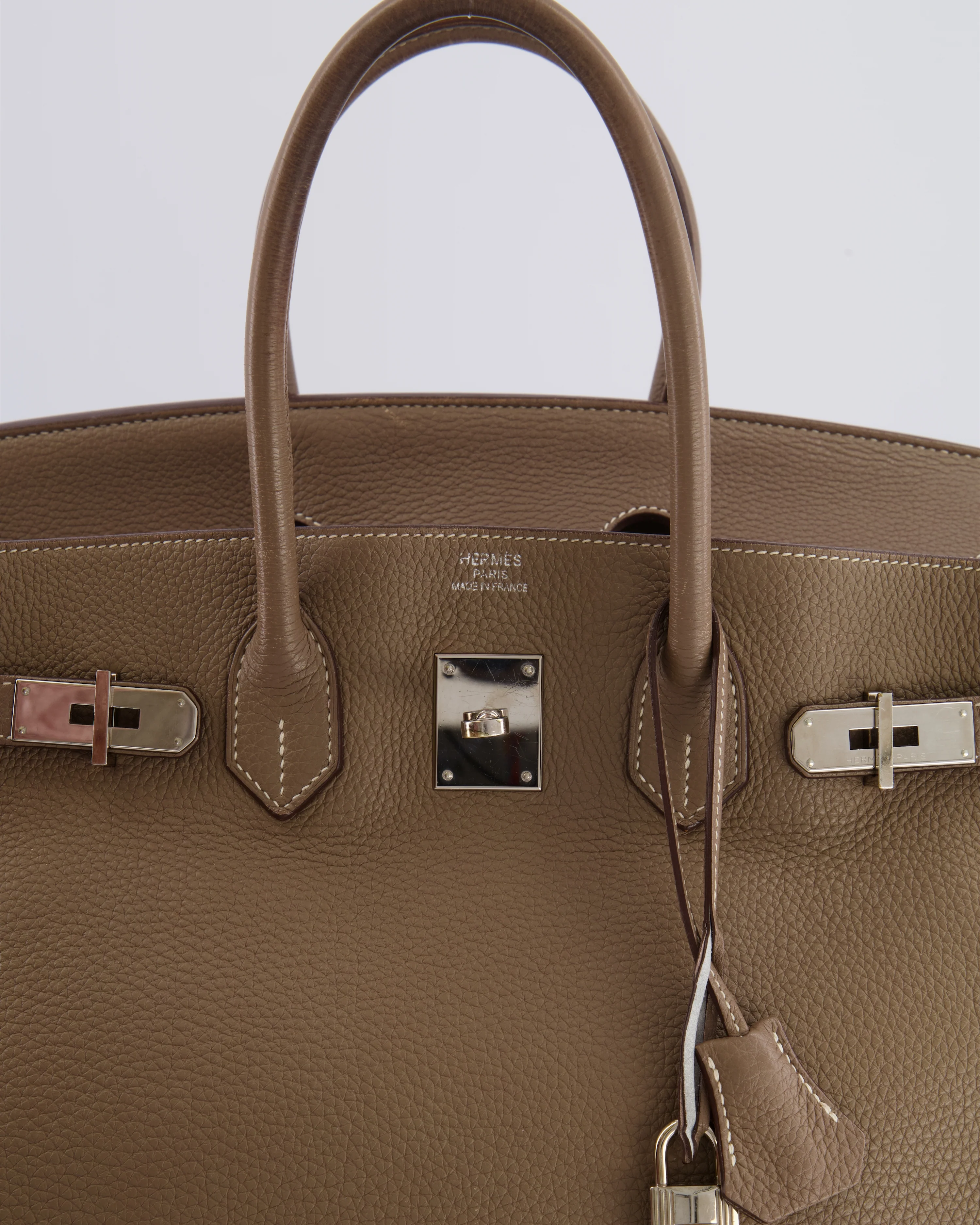 Hermès Birkin 35 Bag in Etoupe Togo Leather with Palladium Hardware - Image 11