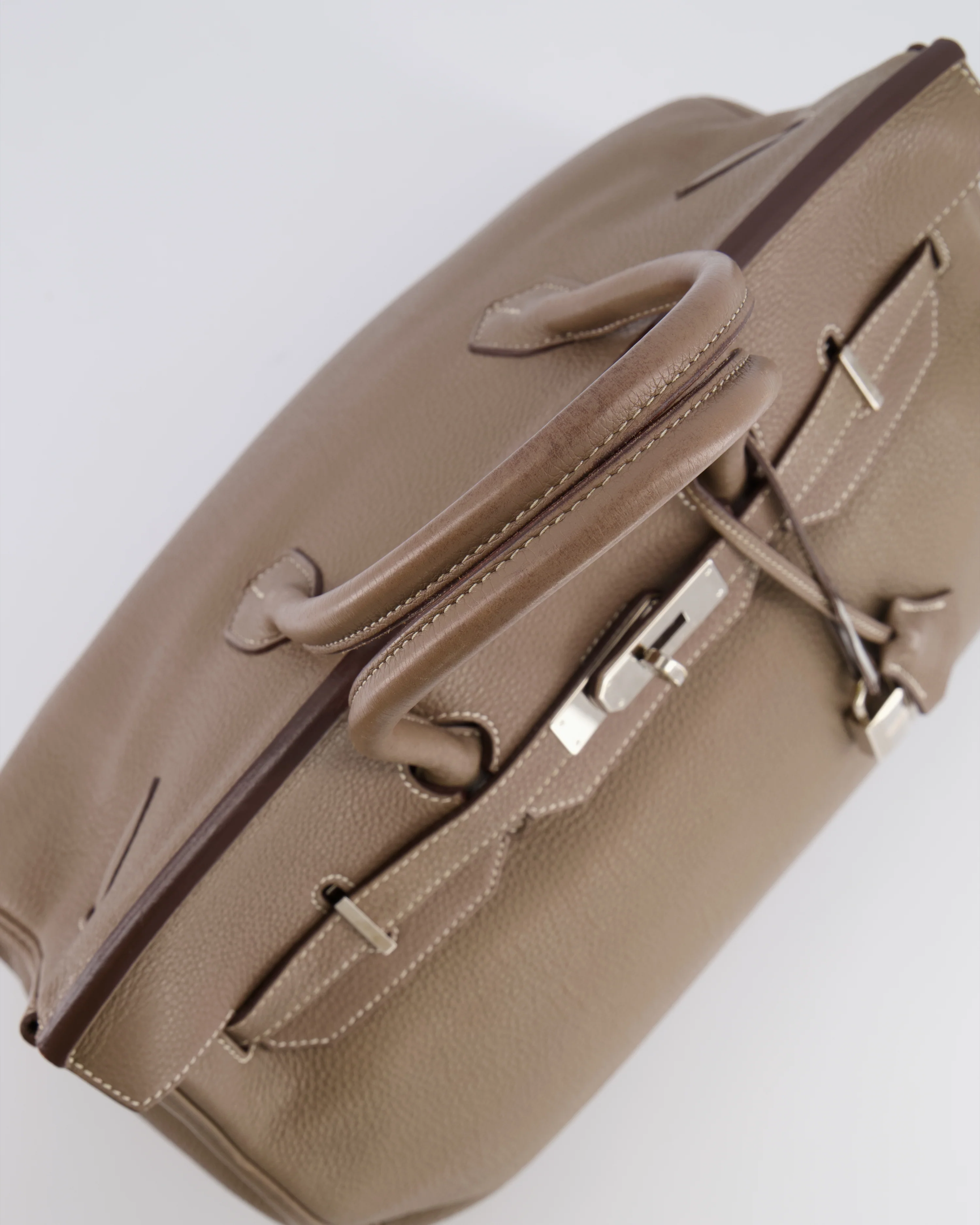 Hermès Birkin 35 Bag in Etoupe Togo Leather with Palladium Hardware - Image 16