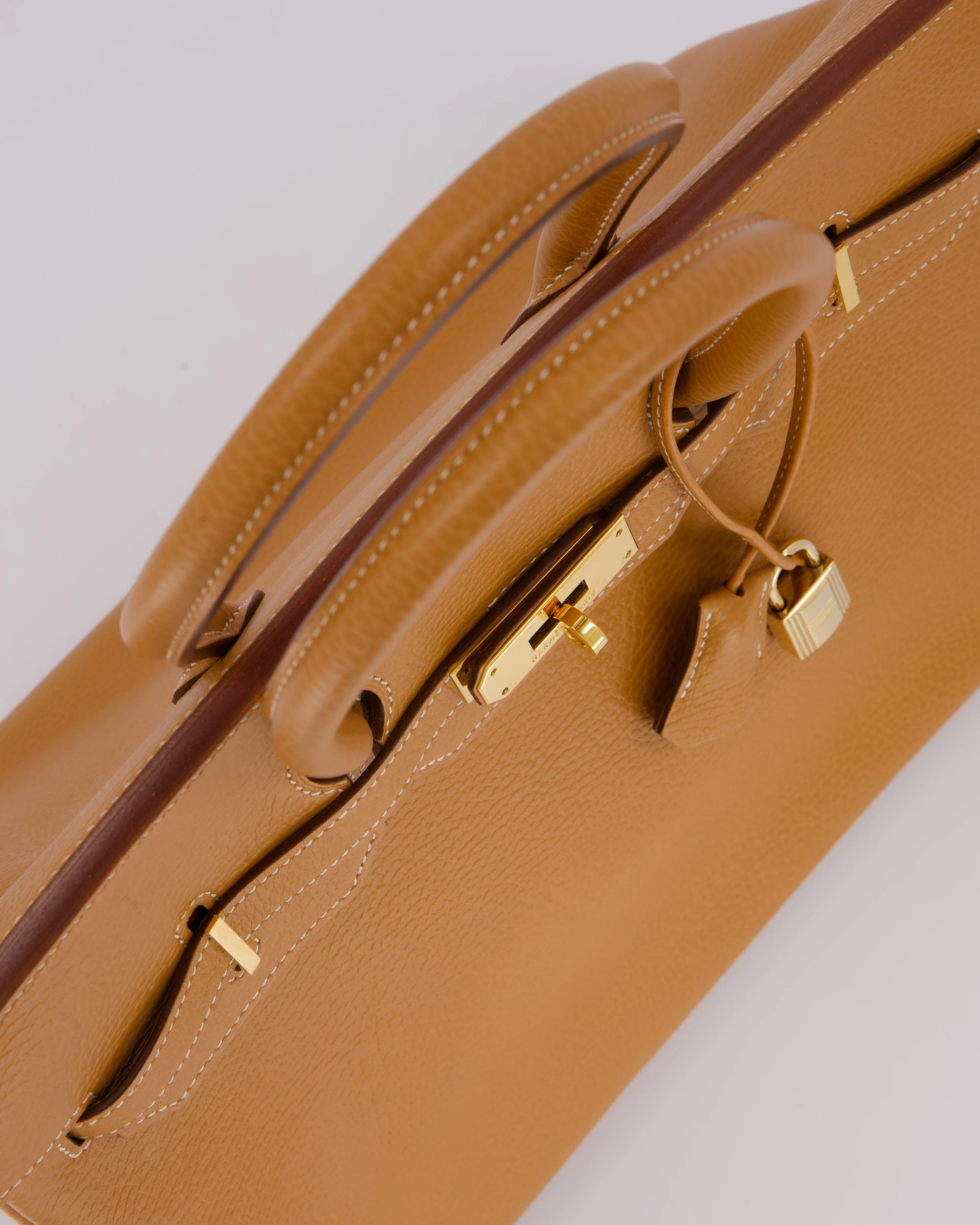 *VERY RARE* Hermès Vintage Birkin 35 Retourne Bag in Naturel Ardennes Leather With Gold Hardware - Image 10