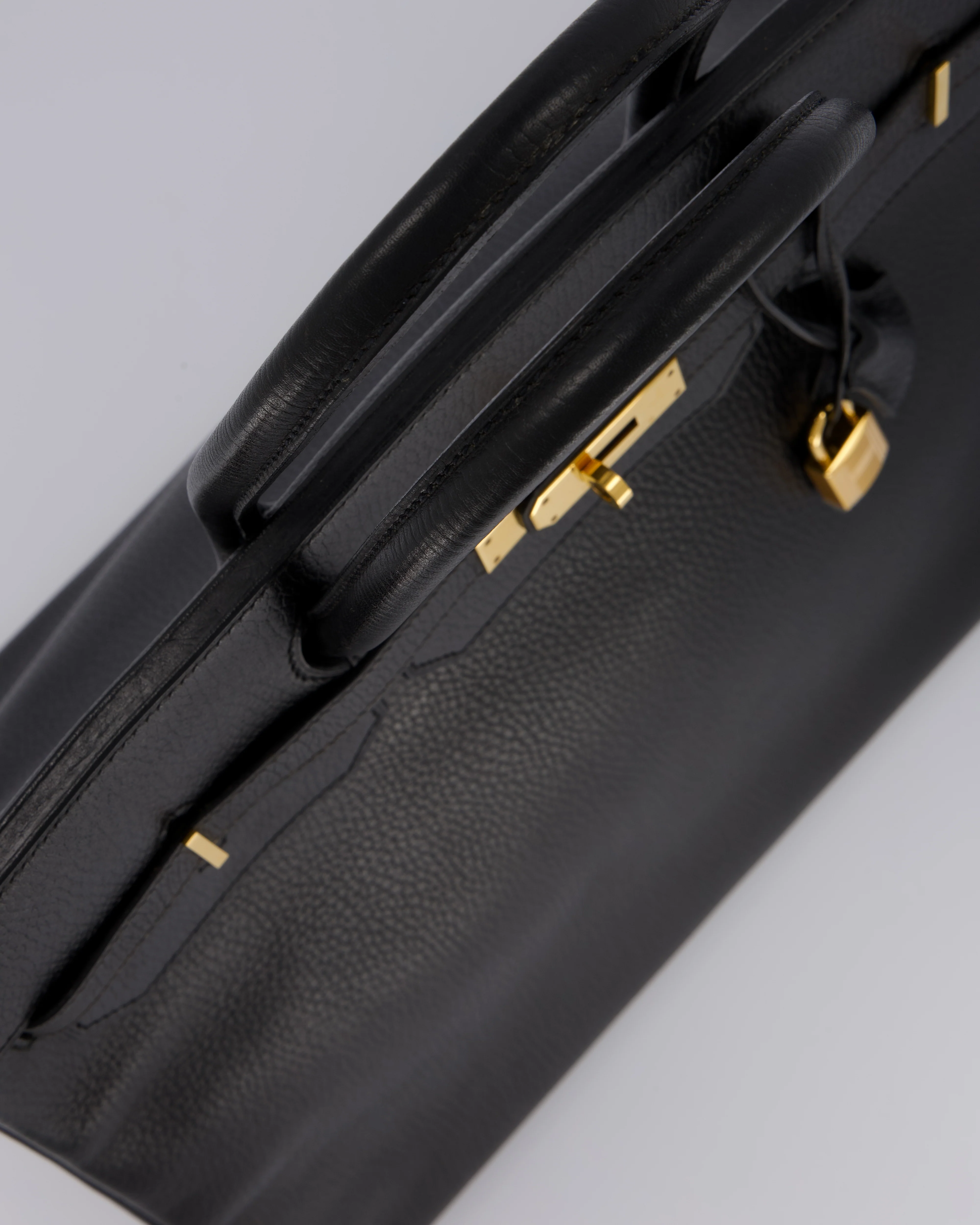 *RARE* Hermès Birkin 40 Retourne Bag in Black Ardennes Leather with Gold Hardware - Image 16