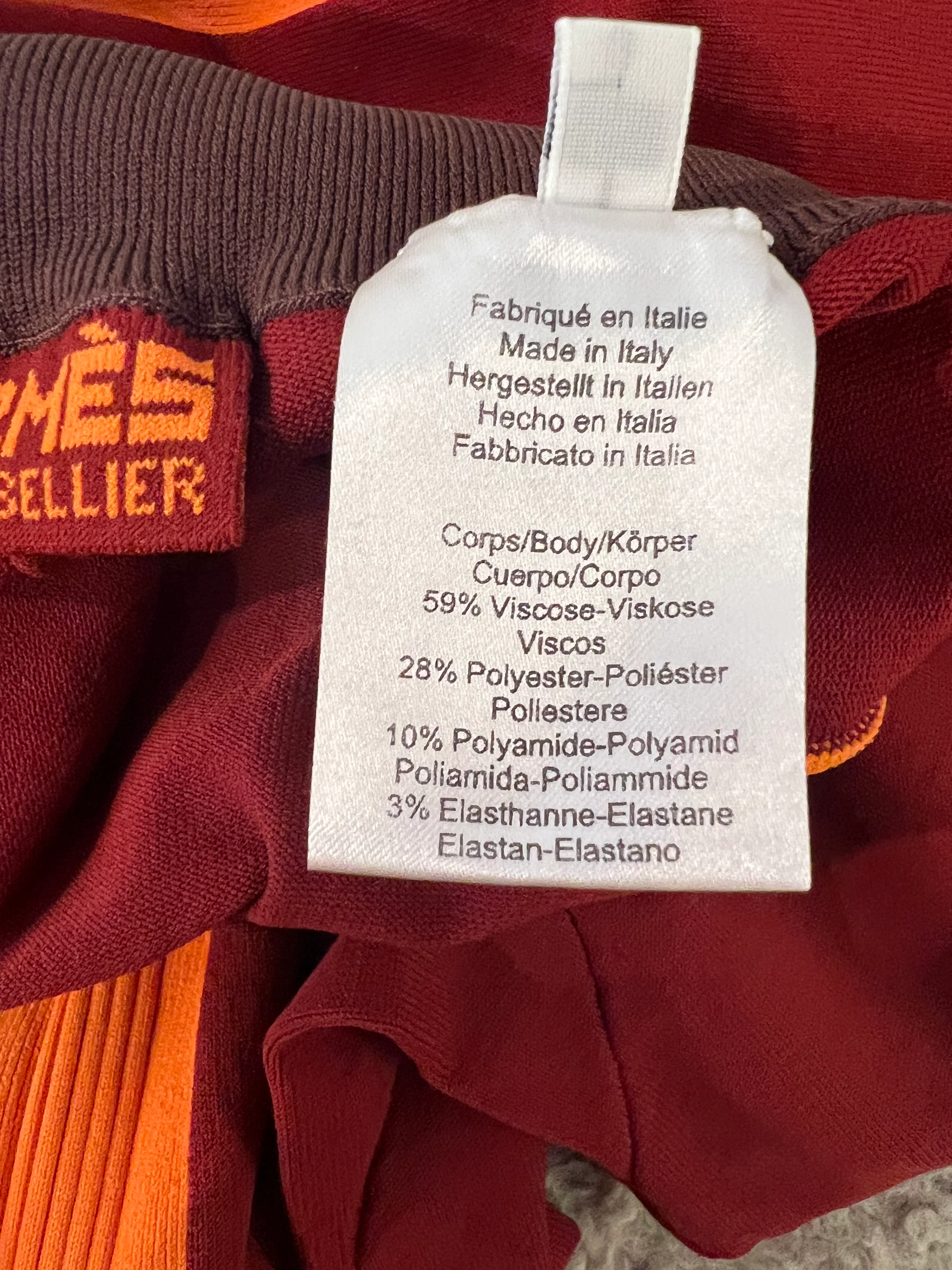 *CURRENT COLLECTION* Hermès Rouge Sellier and Orange Top and Leggings Yoga Set Size S (UK 8) RRP £1,120 - Image 16