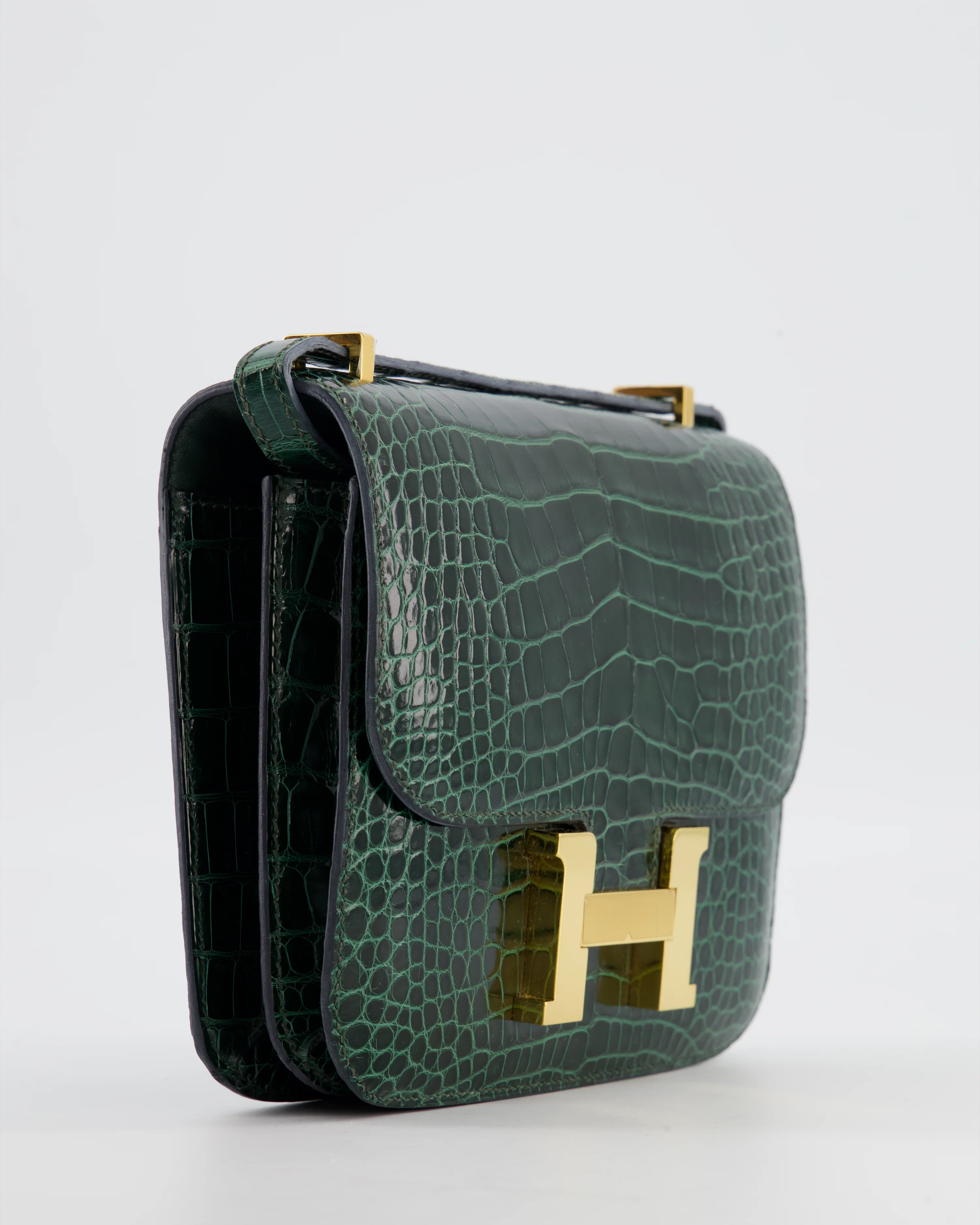 Hermès Constance III 18 Bag in Shiny Alligator Vert Fonce with Gold Hardware - Image 11